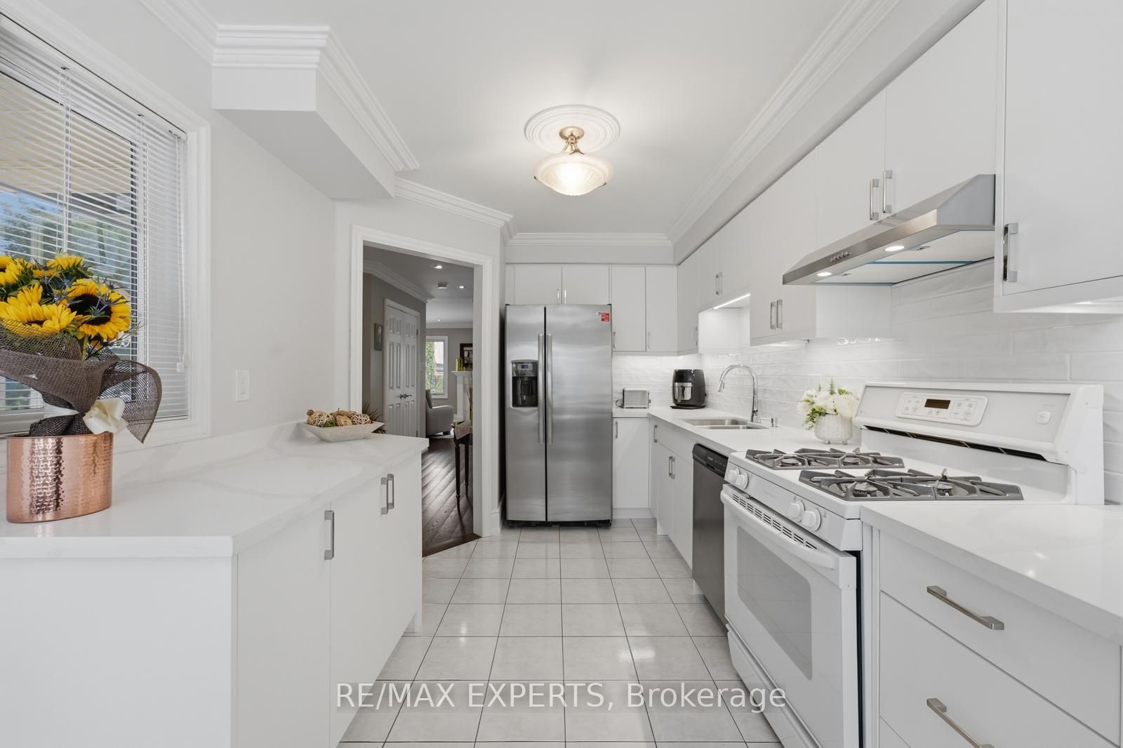 104 Pinedale Gate Property Photo 7