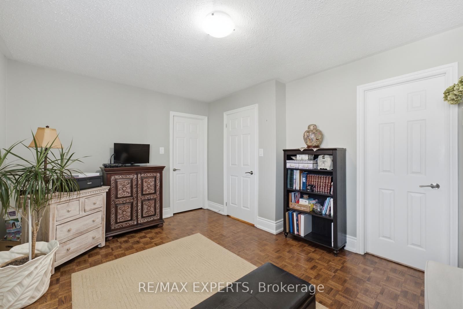 104 Pinedale Gate Property Photo 19