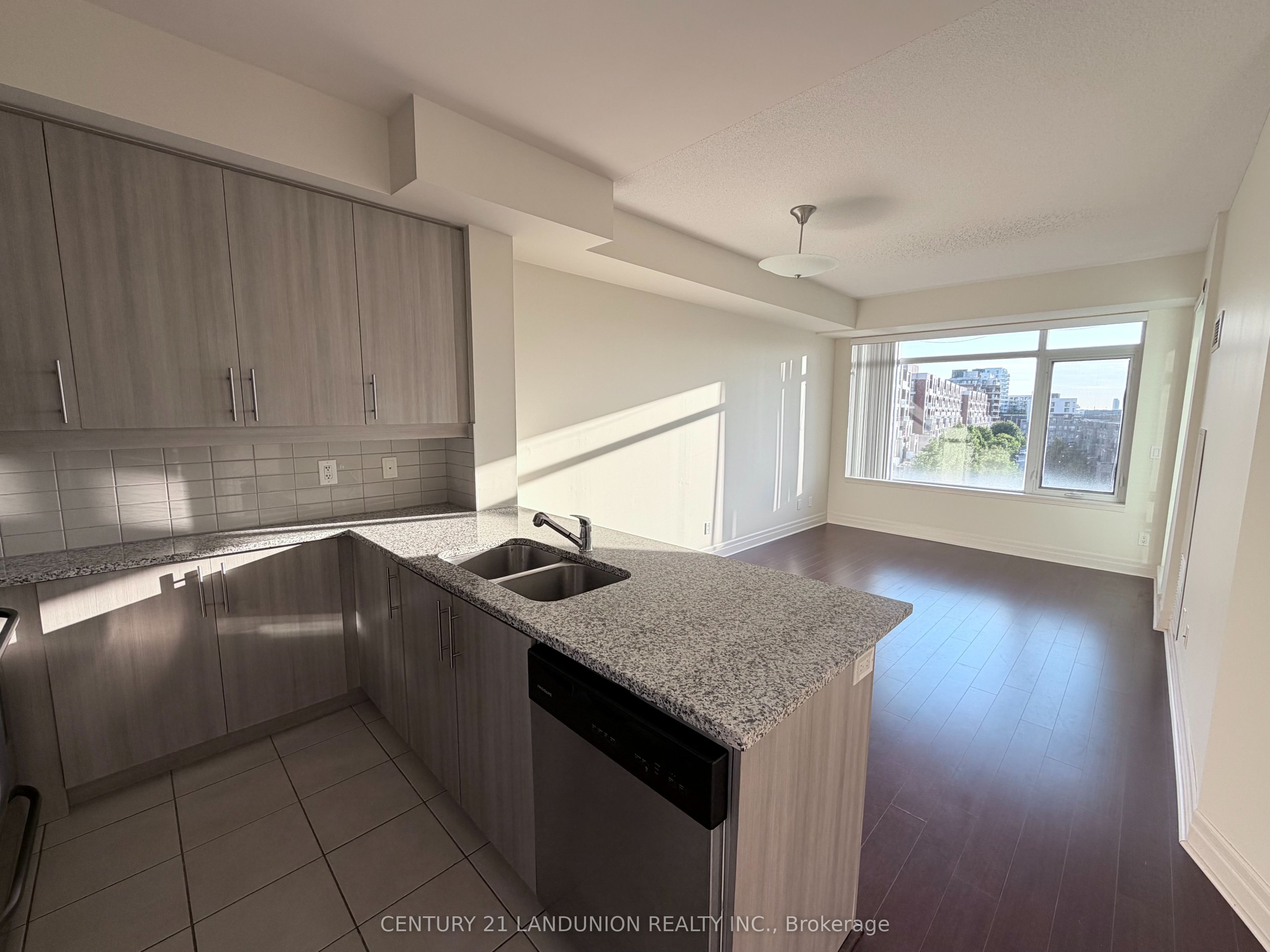 8110 Birchmount Road 503 Property Photo 2