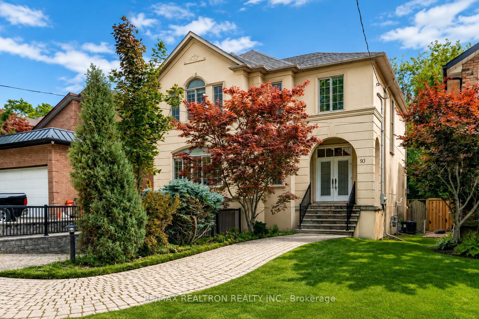 93 Oak Avenue Property Photo 1