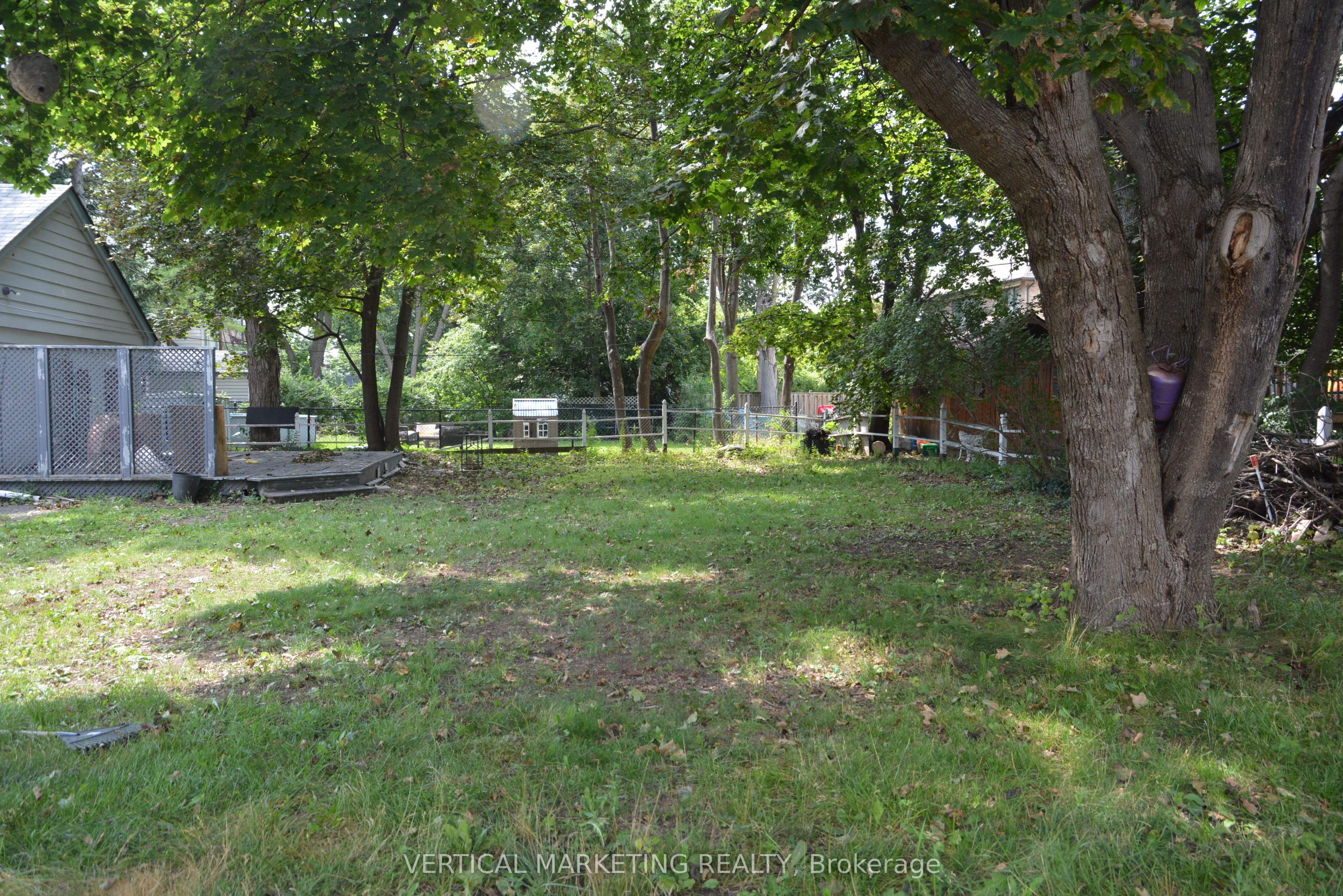 30 Highland Park Boulevard Property Photo 6