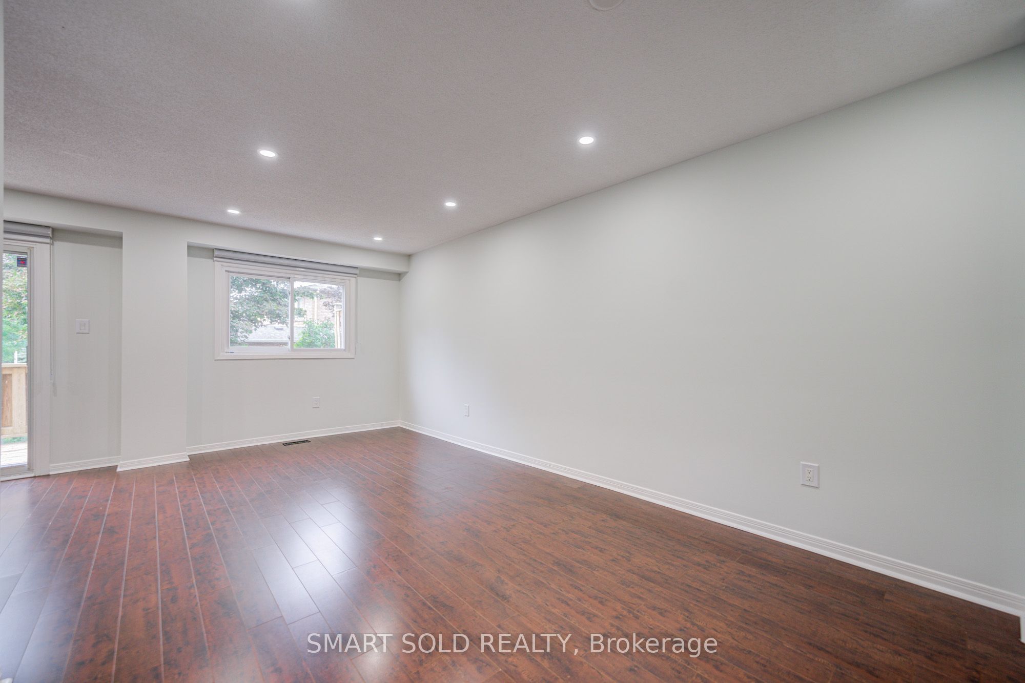 24 Snider Drive Property Photo 5