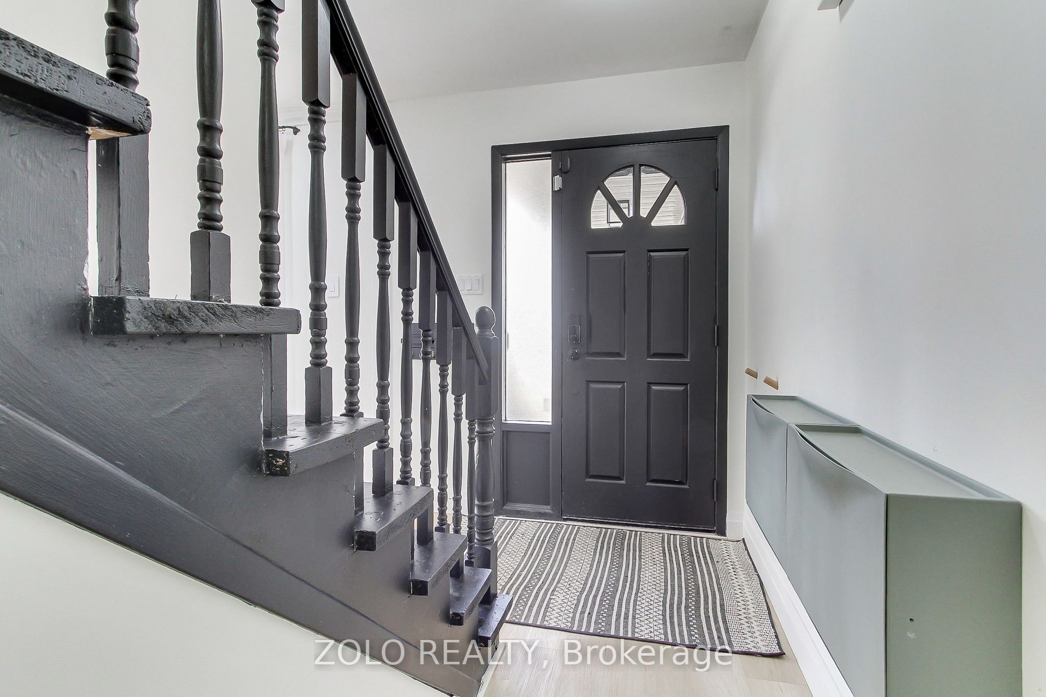 388 Terry Drive Property Photo 2