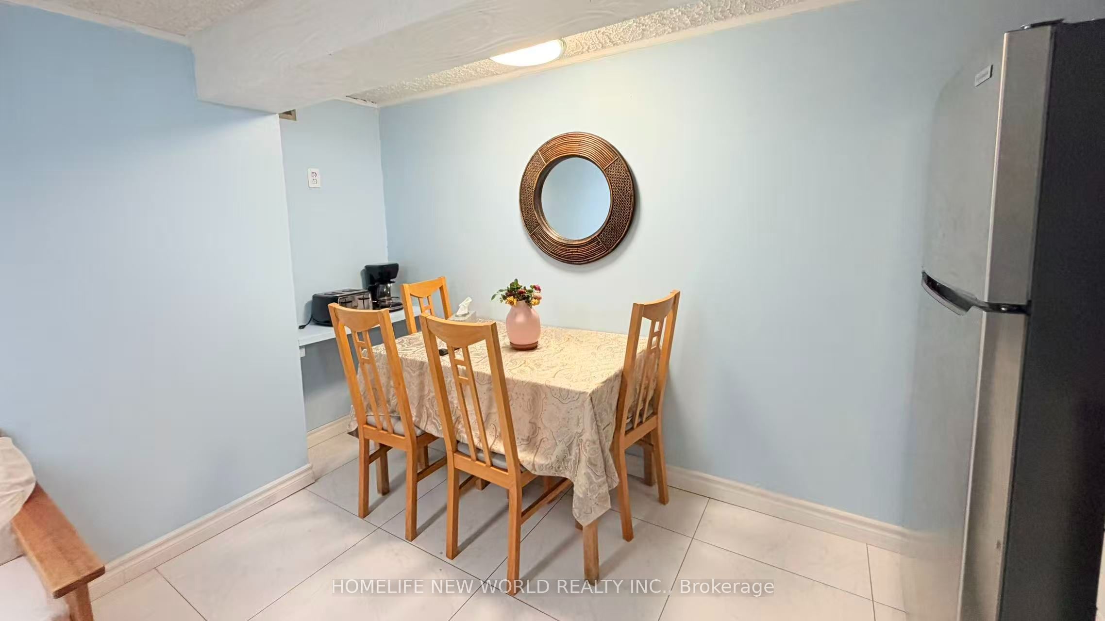 385 Marybay Crescent Bsmt Unit 1 Property Photo 7