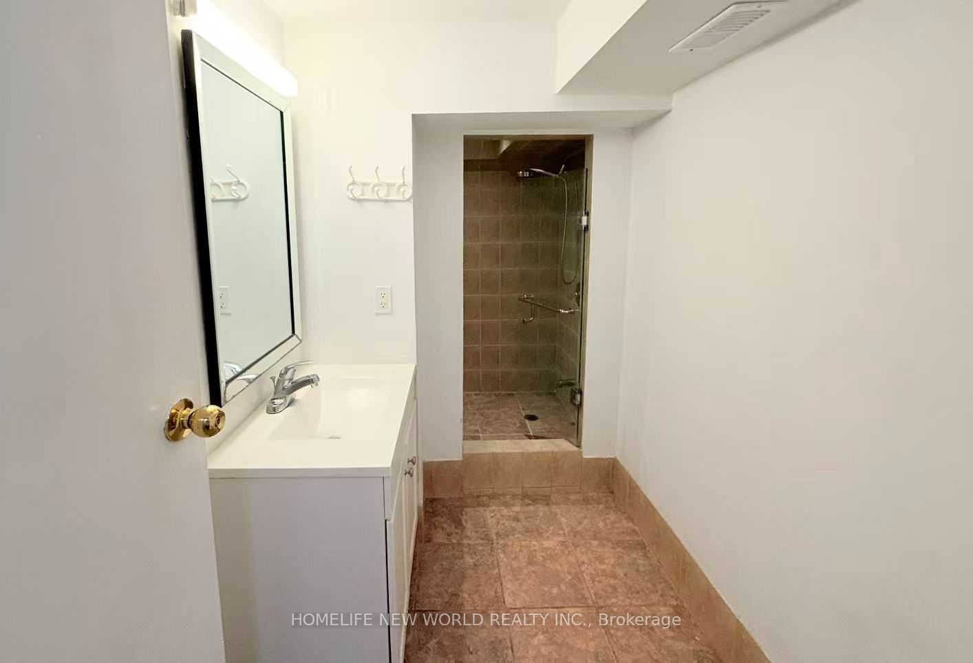 385 Marybay Crescent Bsmt Unit 1 Property Photo 14