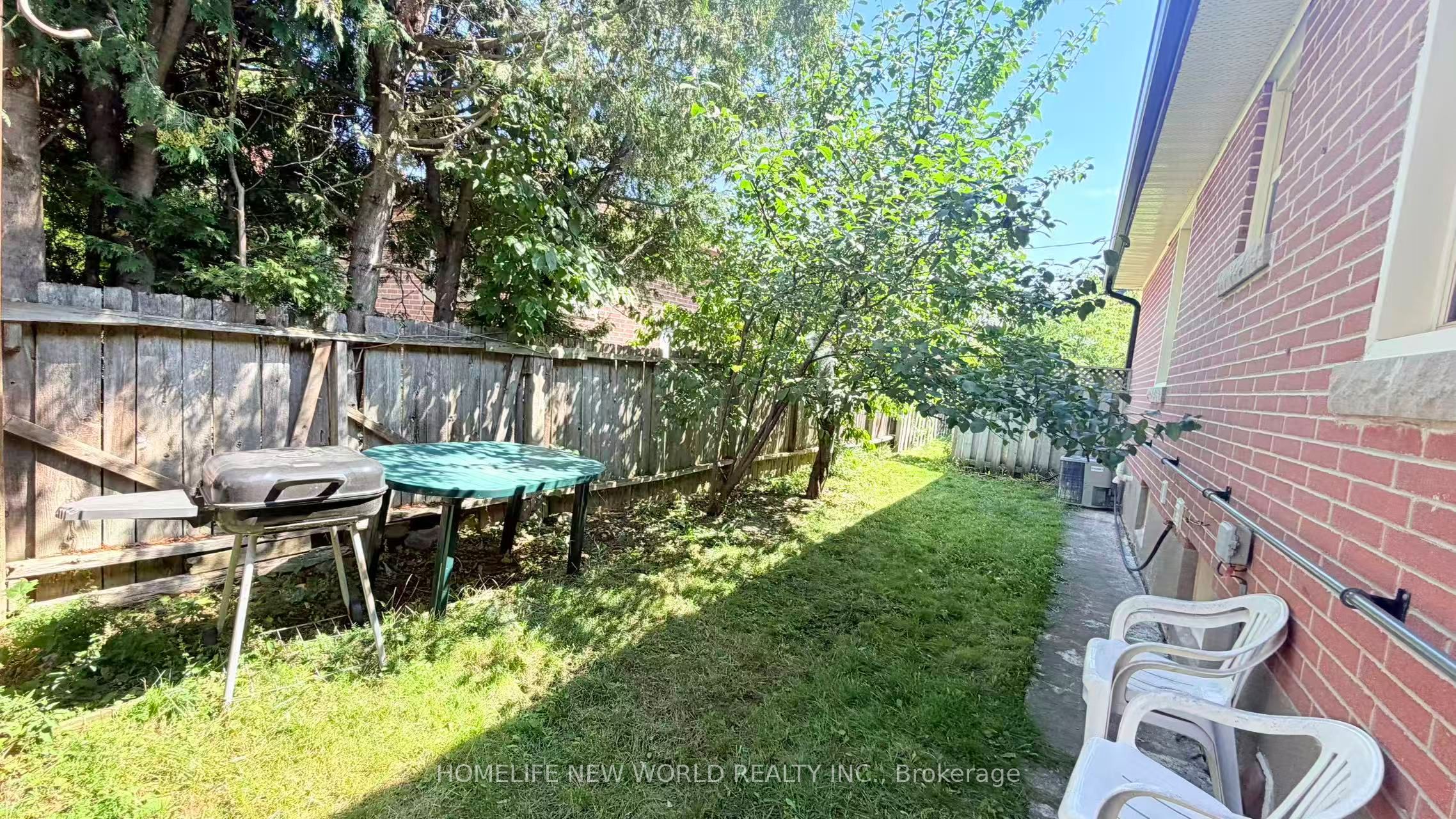 385 Marybay Crescent Bsmt Unit 1 Property Photo 16