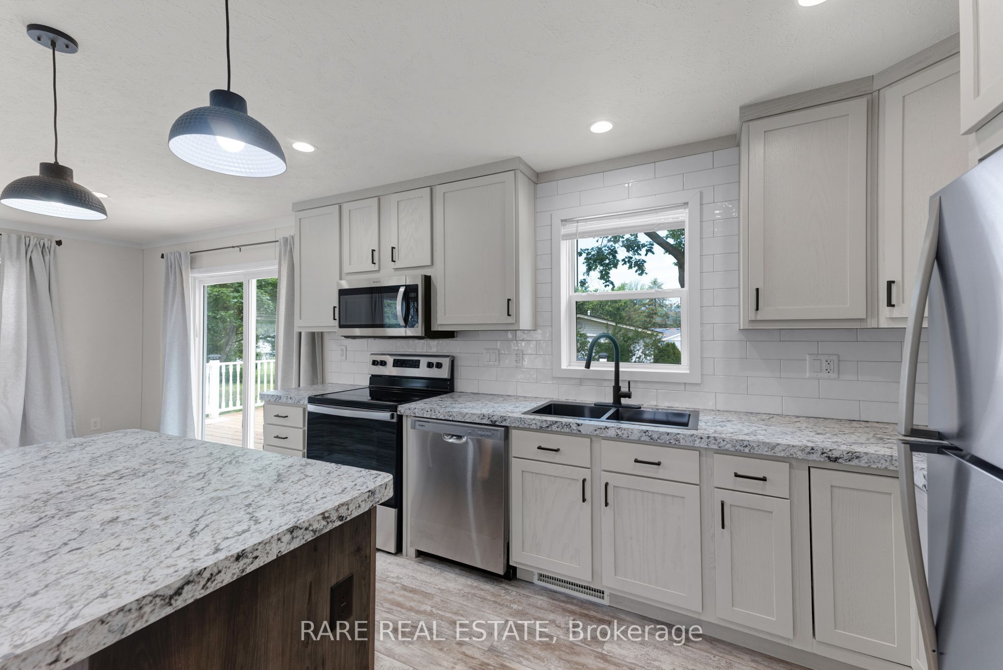 76 Linden Lane Property Photo 10