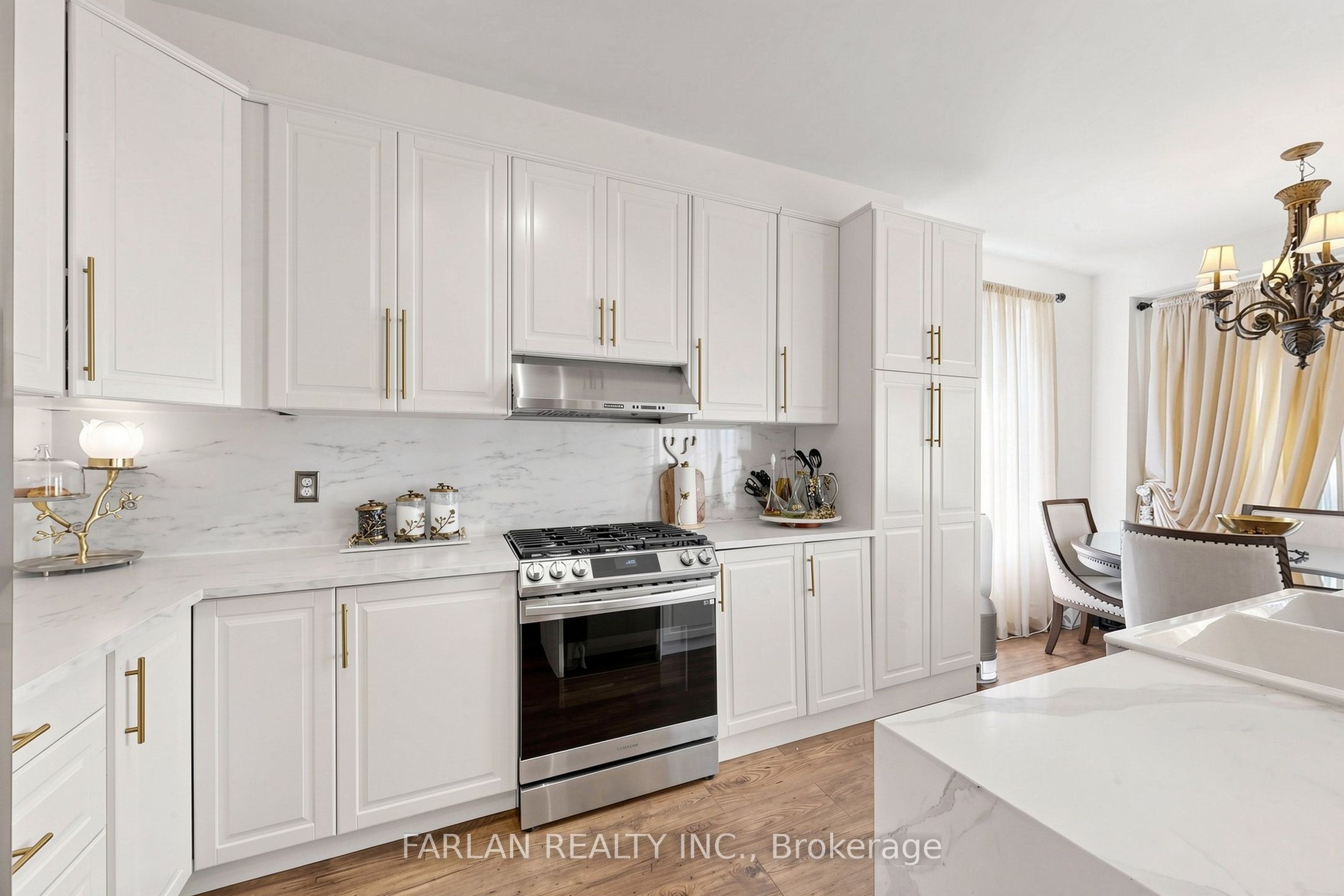 43 Pexton Avenue Property Photo 10