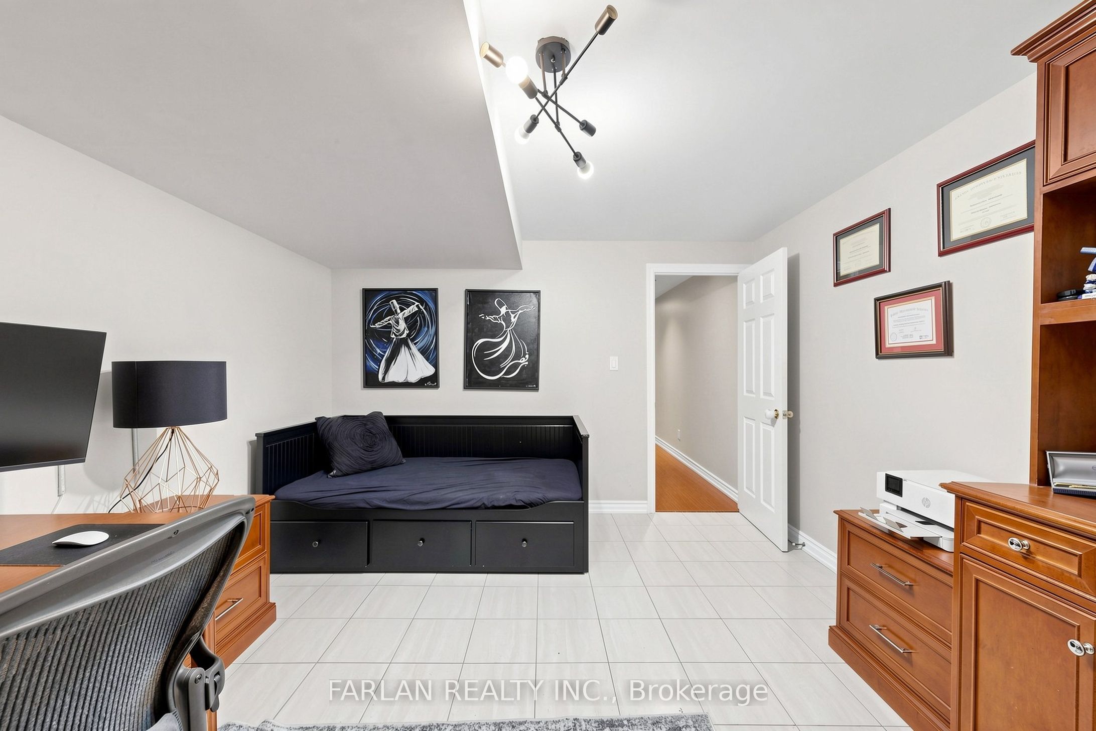 43 Pexton Avenue Property Photo 33