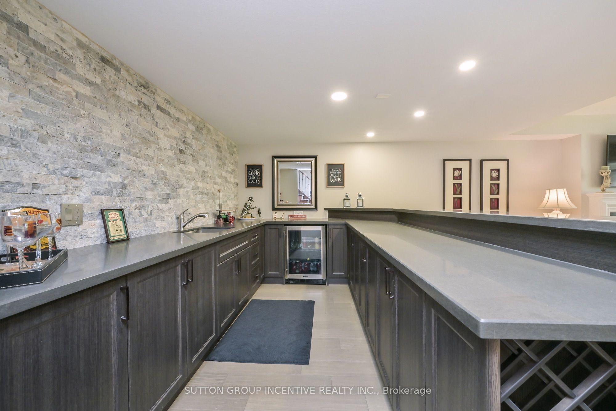 4 Westmount Drive Property Photo 32