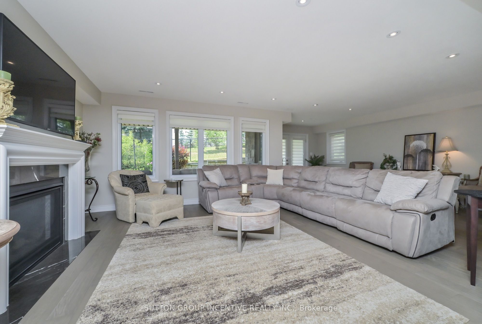 4 Westmount Drive Property Photo 34