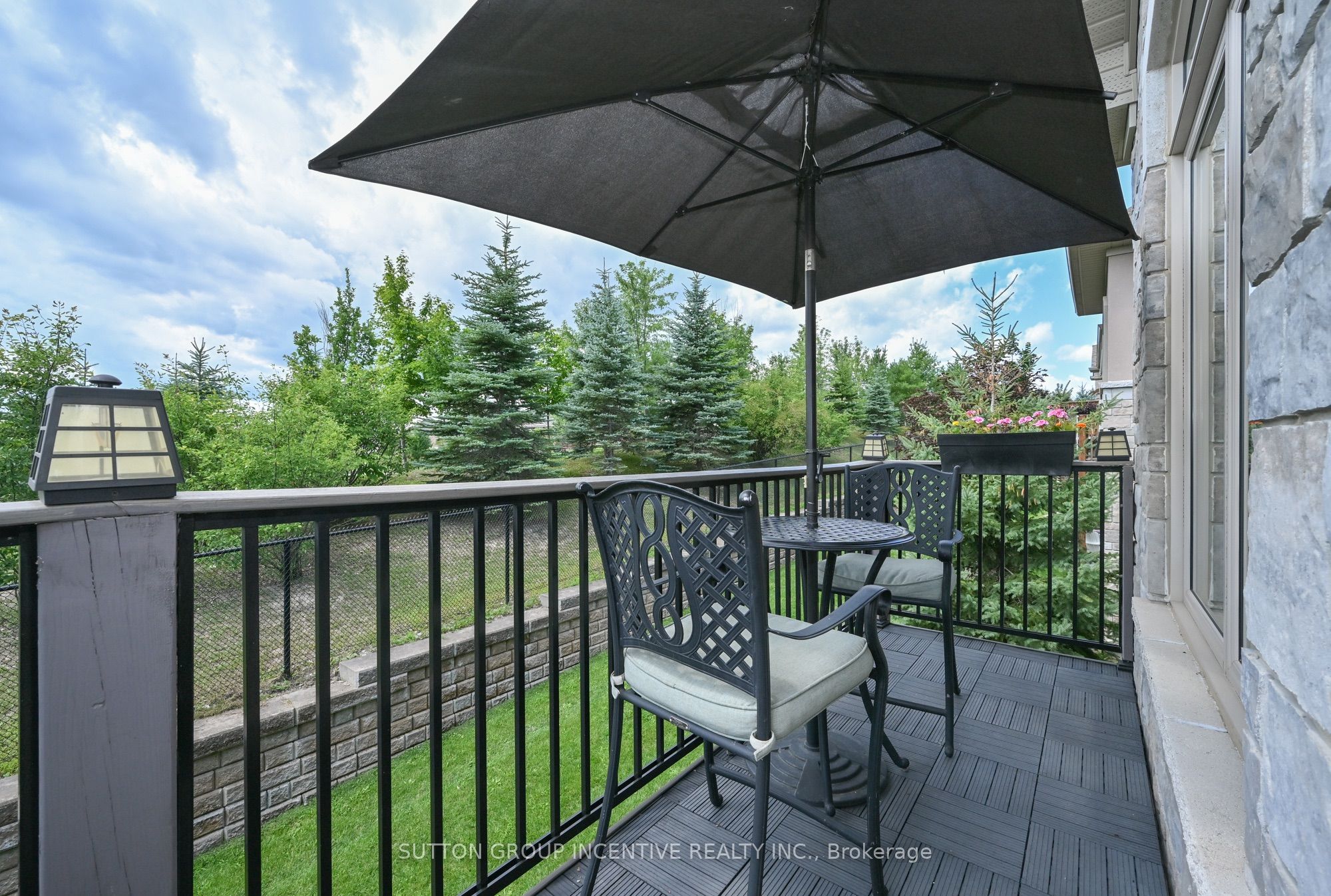 4 Westmount Drive Property Photo 40
