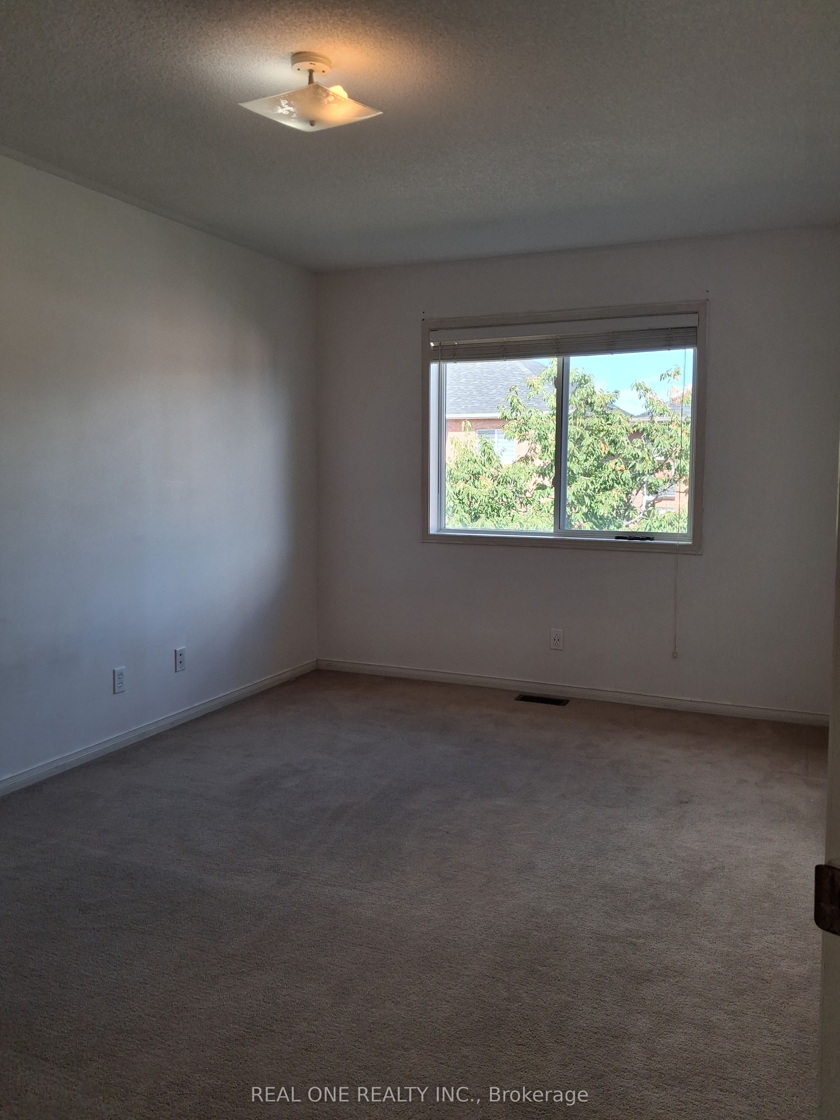 68 Maffey Crescent Property Photo 15