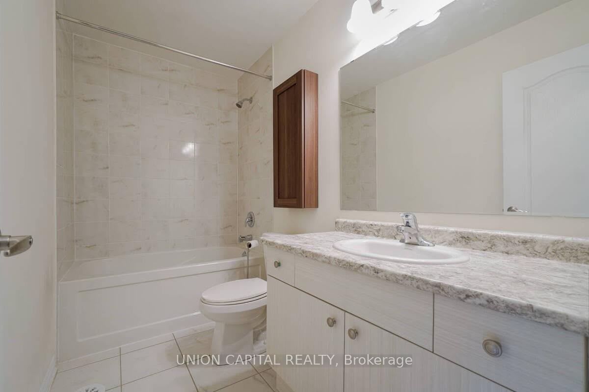 90 Cornell Centre Boulevard Property Photo 37