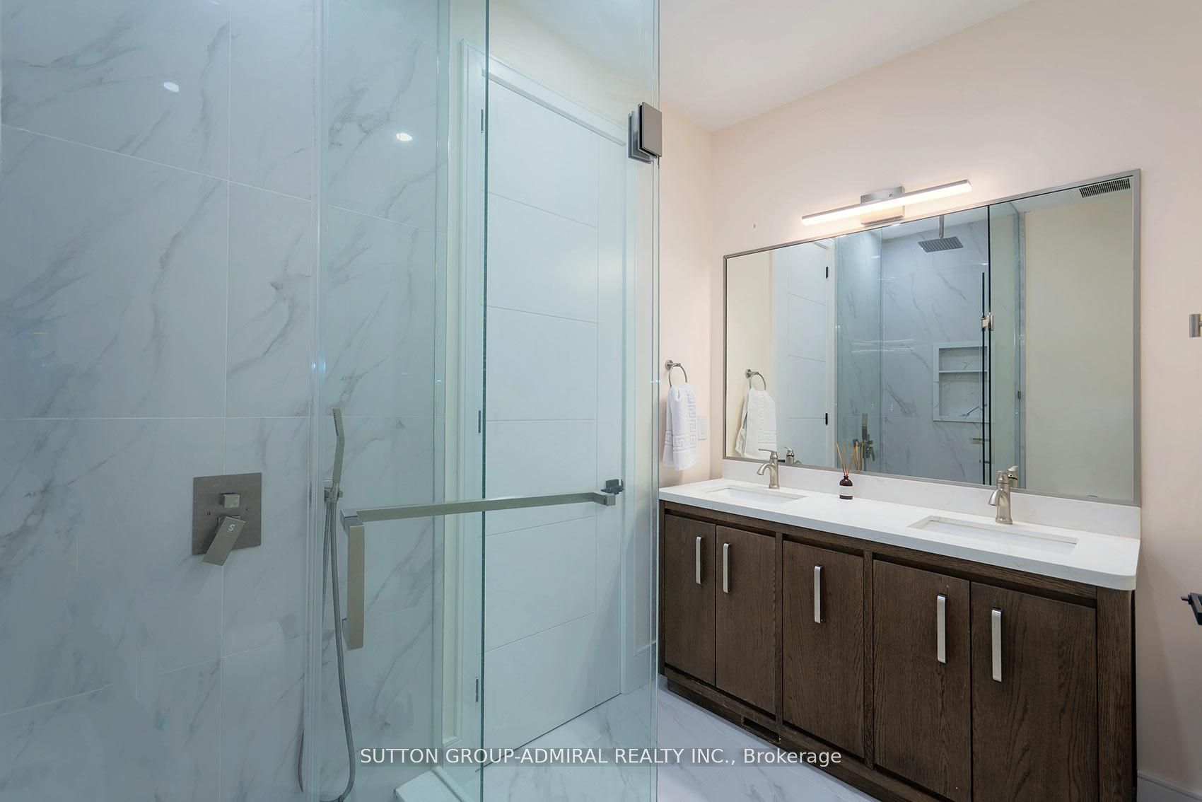 582 Gorham Street Property Photo 35