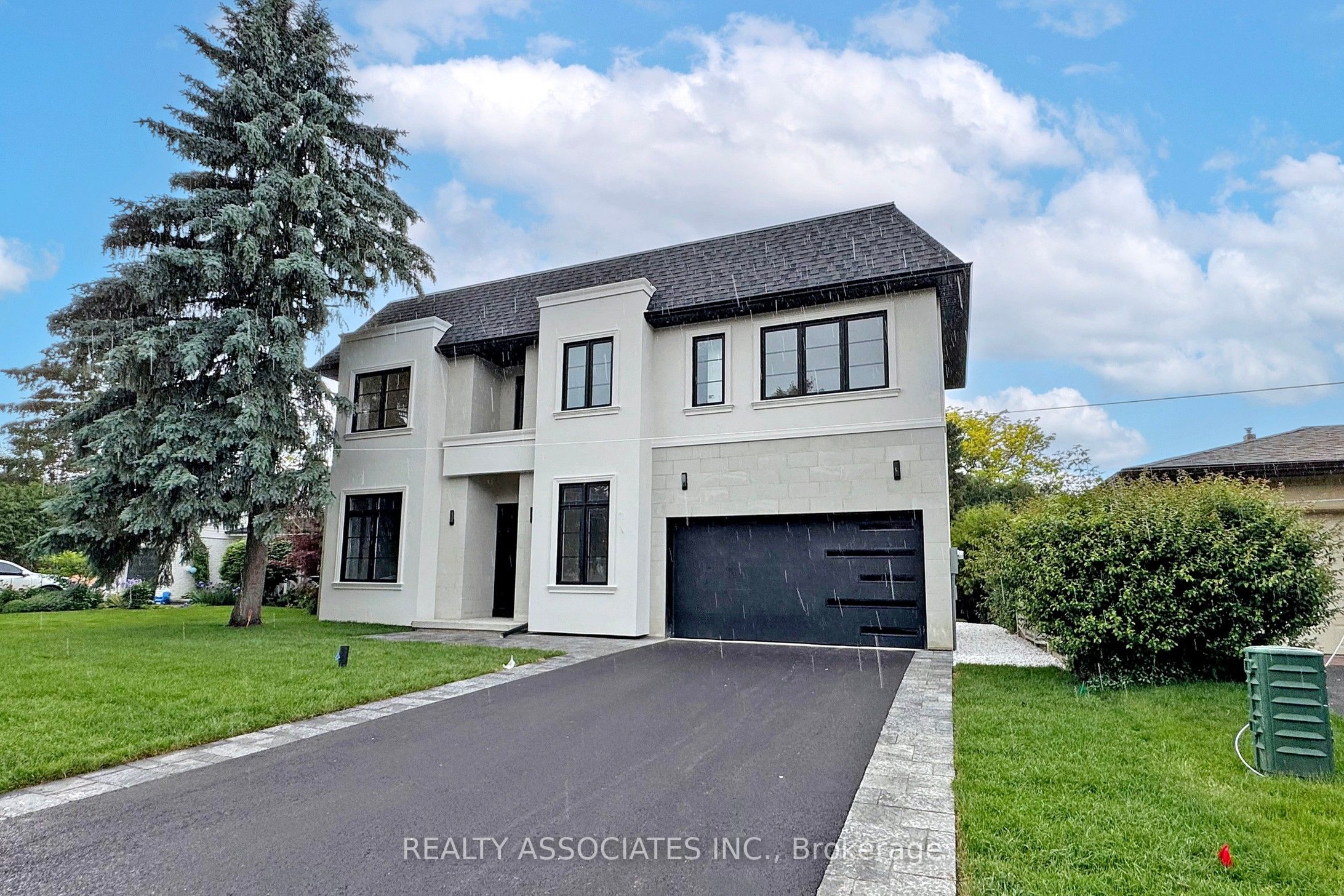 32 Cossar Avenue Property Photo 2