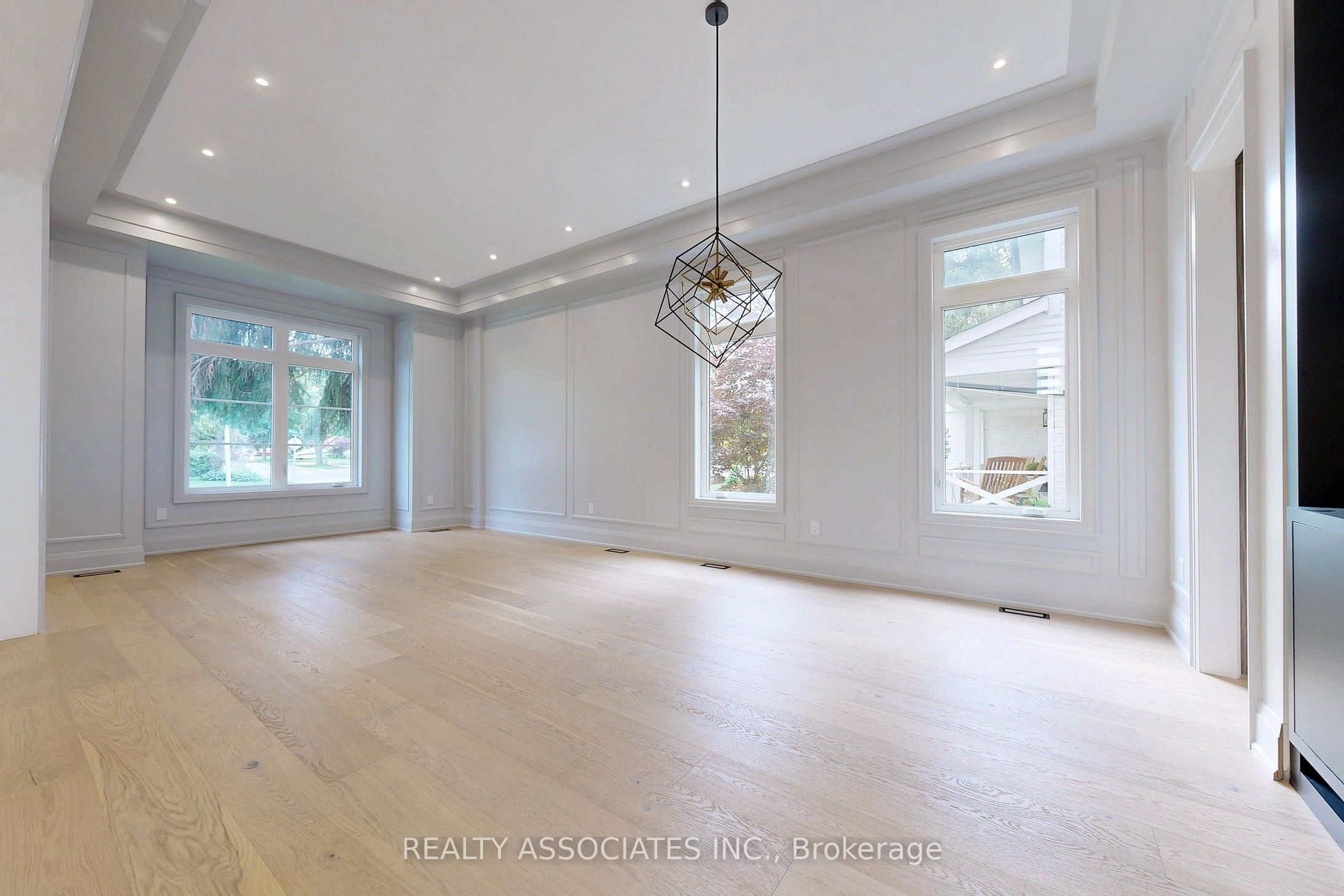 32 Cossar Avenue Property Photo 4