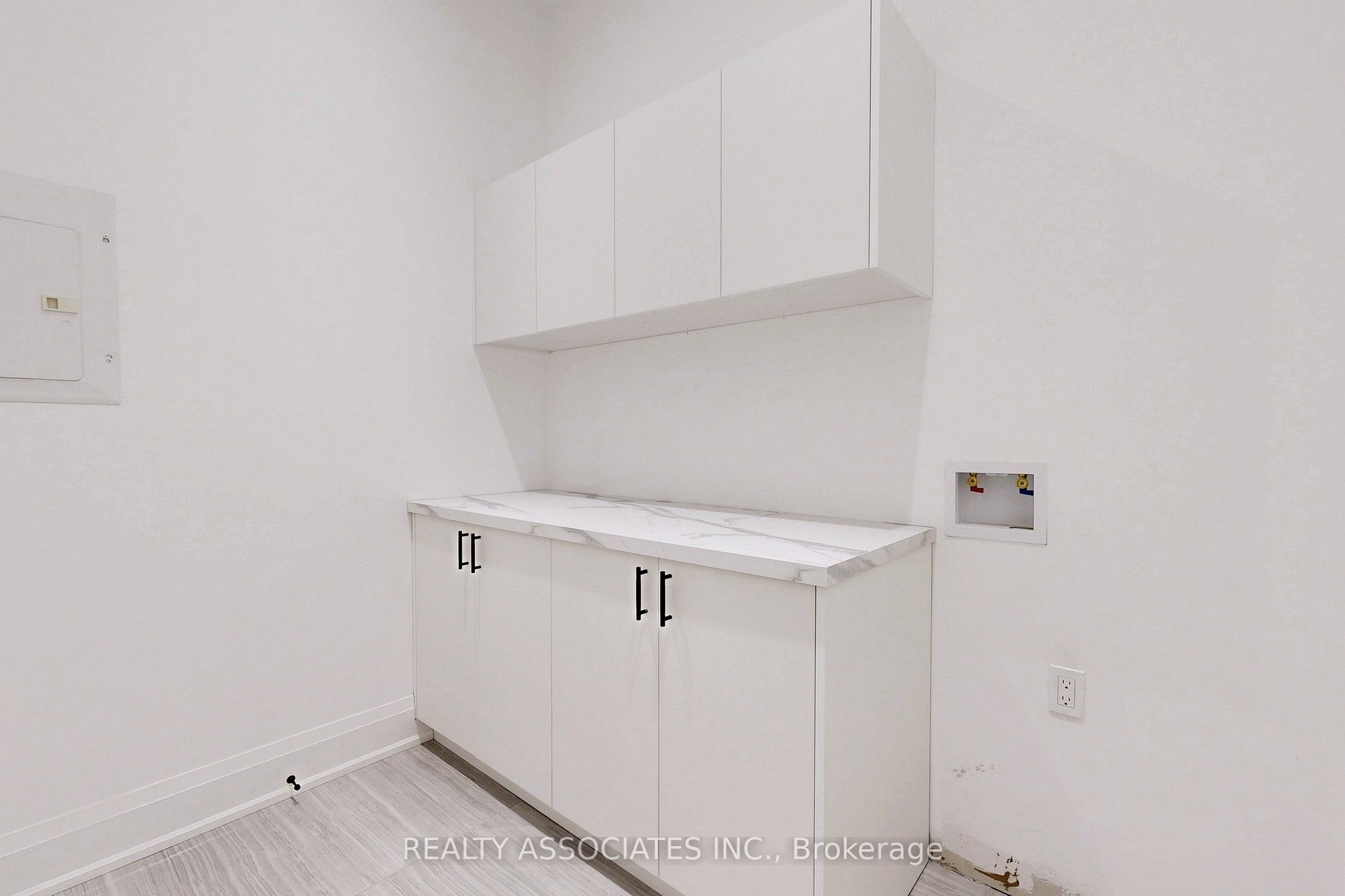 32 Cossar Avenue Property Photo 20