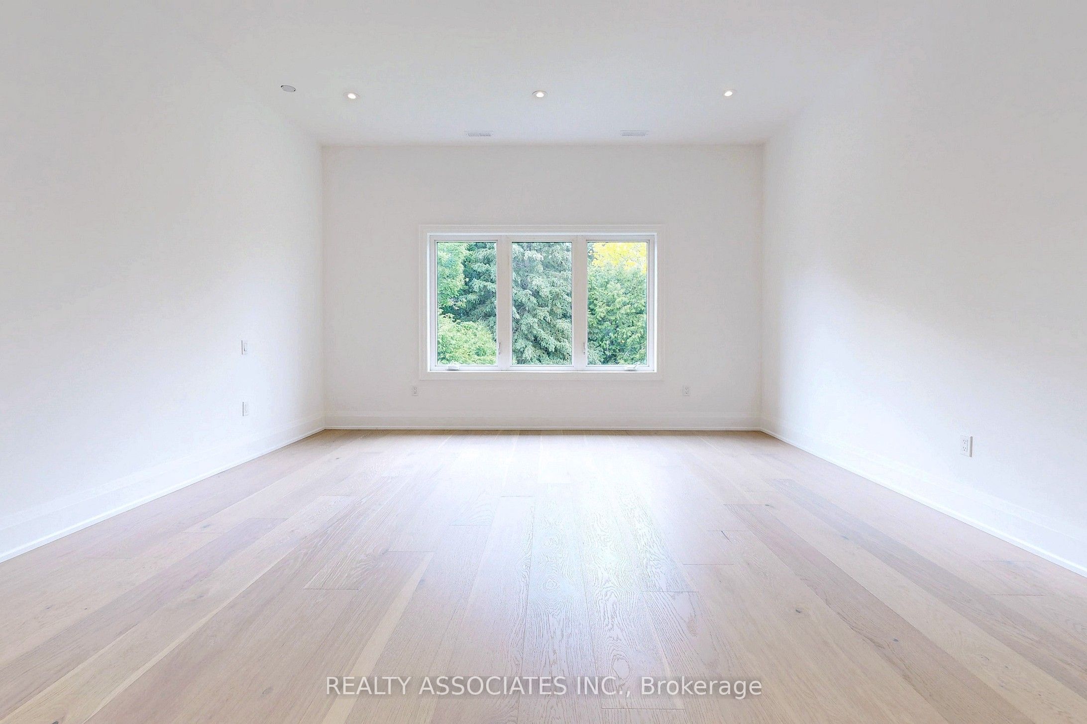 32 Cossar Avenue Property Photo 22