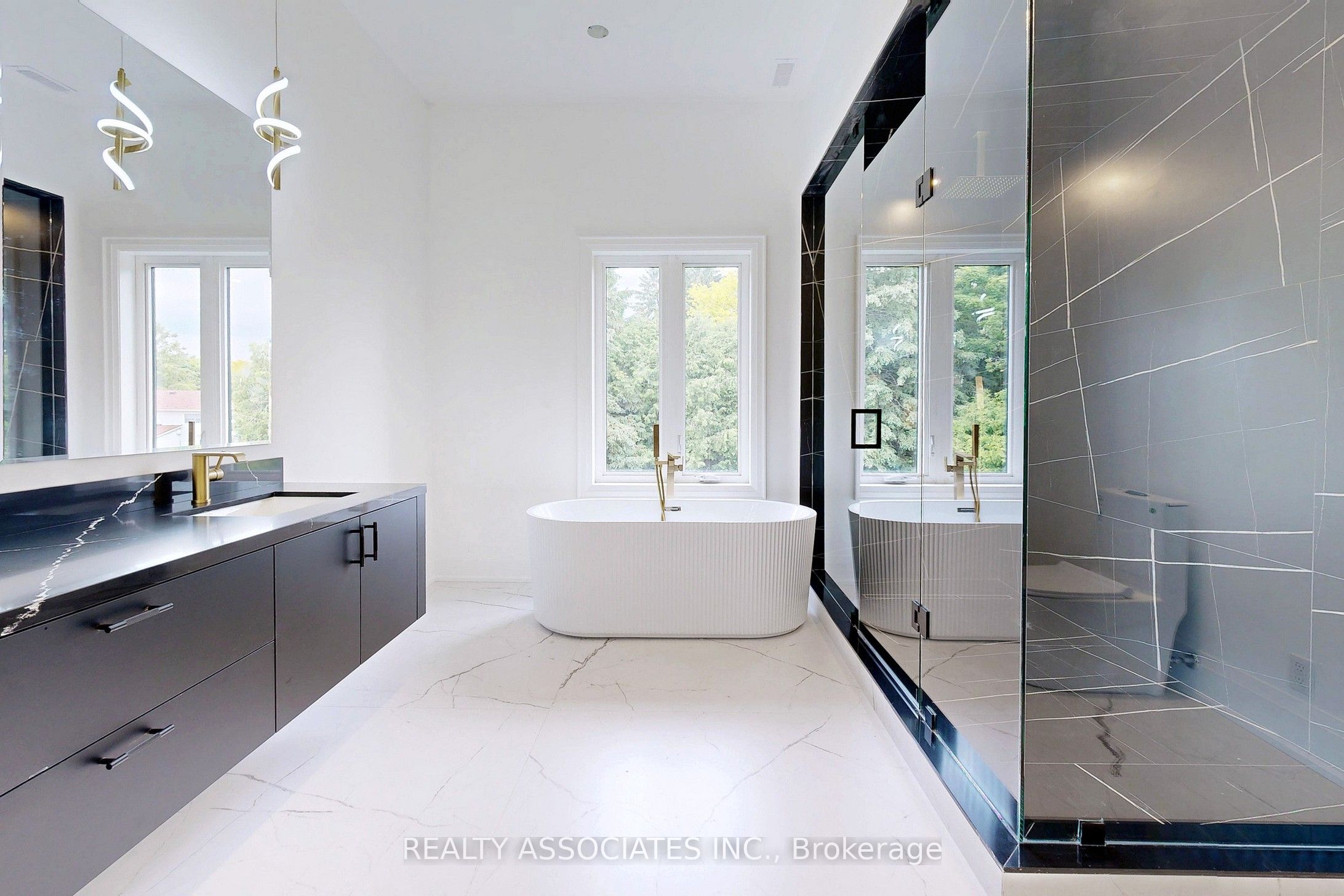 32 Cossar Avenue Property Photo 28