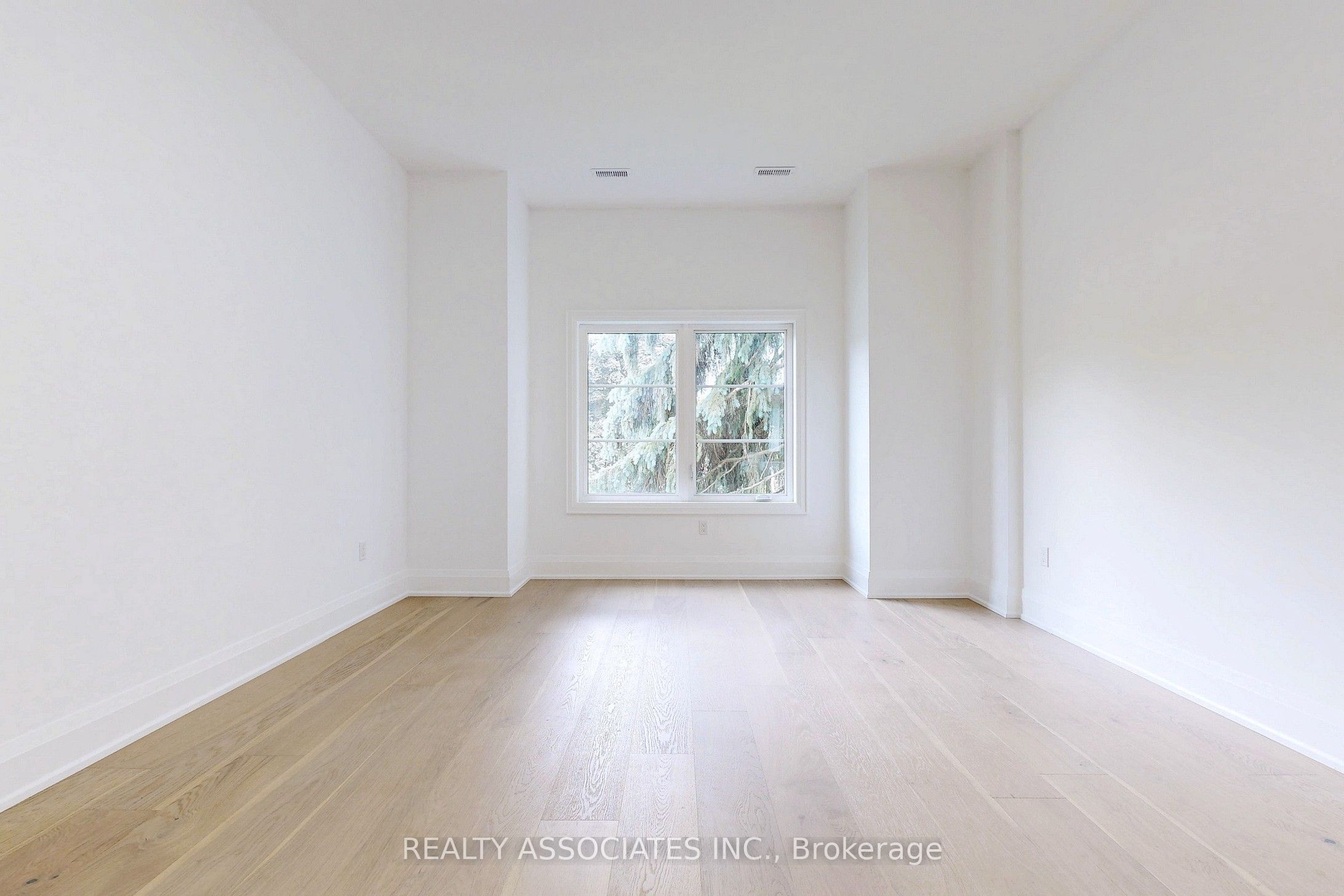 32 Cossar Avenue Property Photo 31