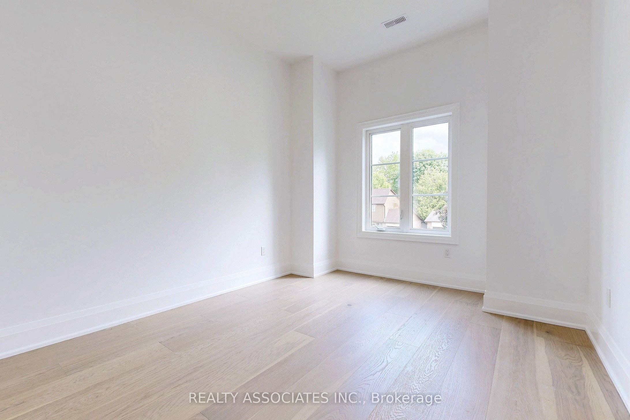 32 Cossar Avenue Property Photo 34