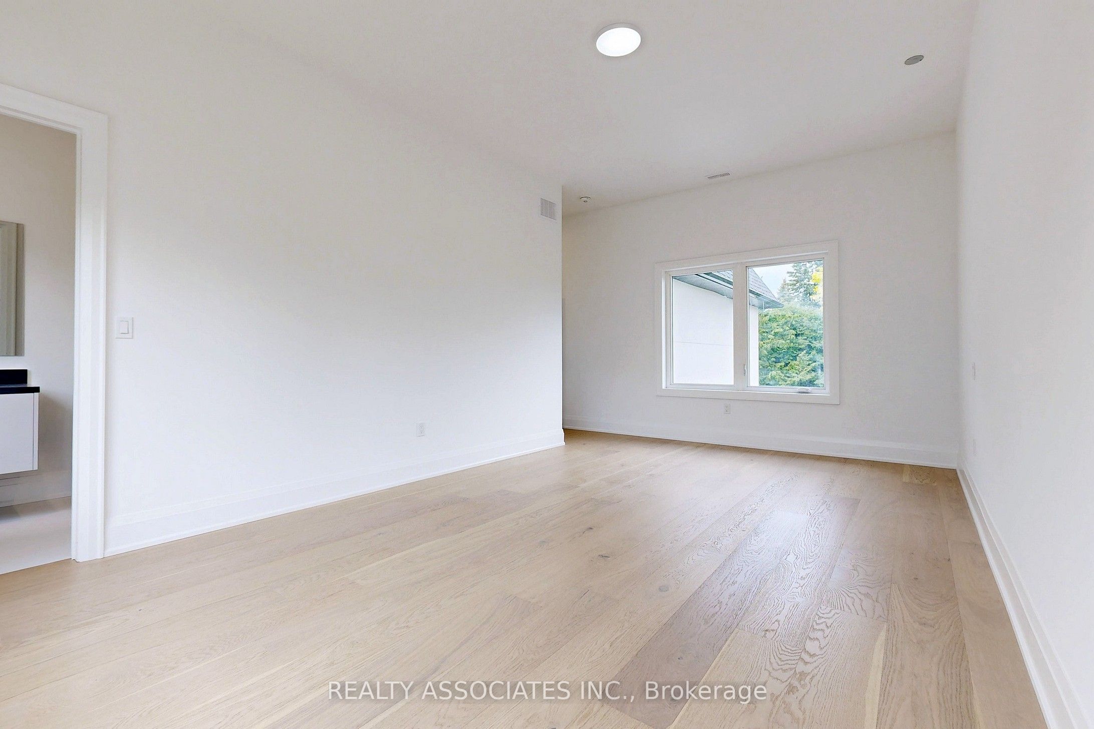 32 Cossar Avenue Property Photo 39