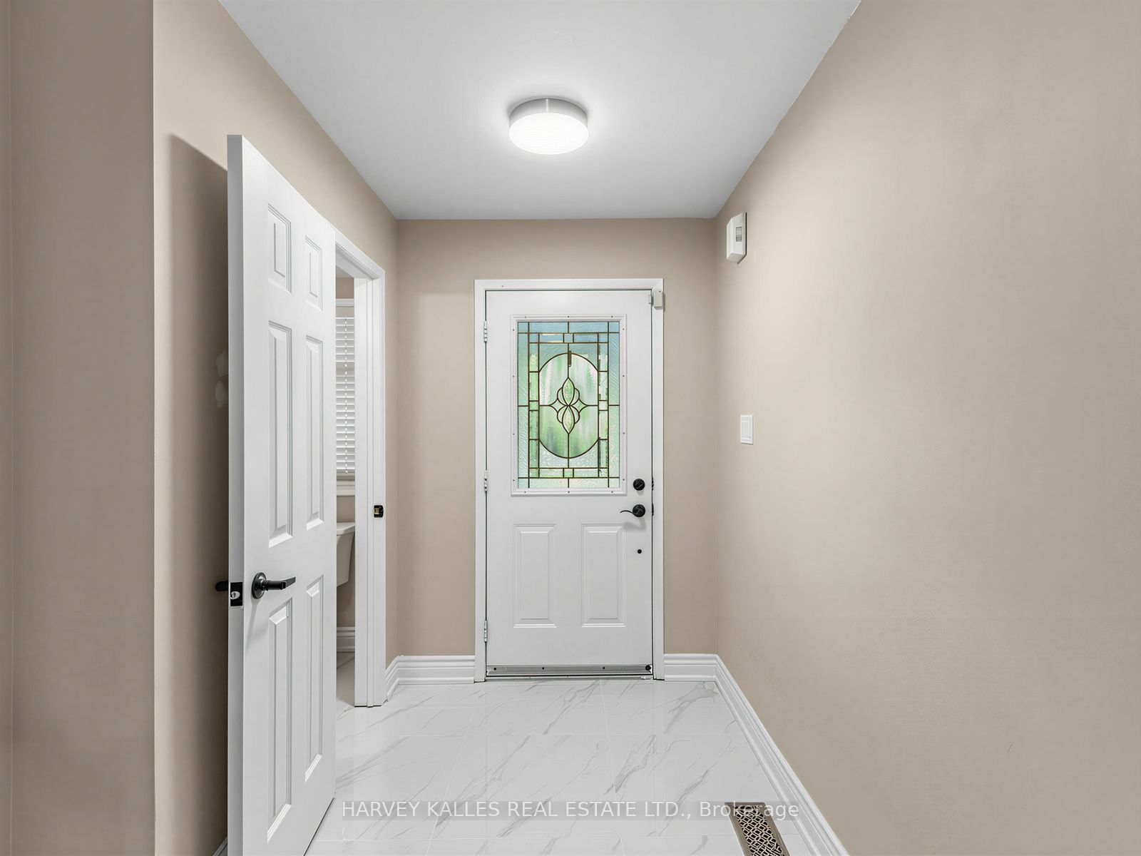 40 Blackthorn Drive Property Photo 4