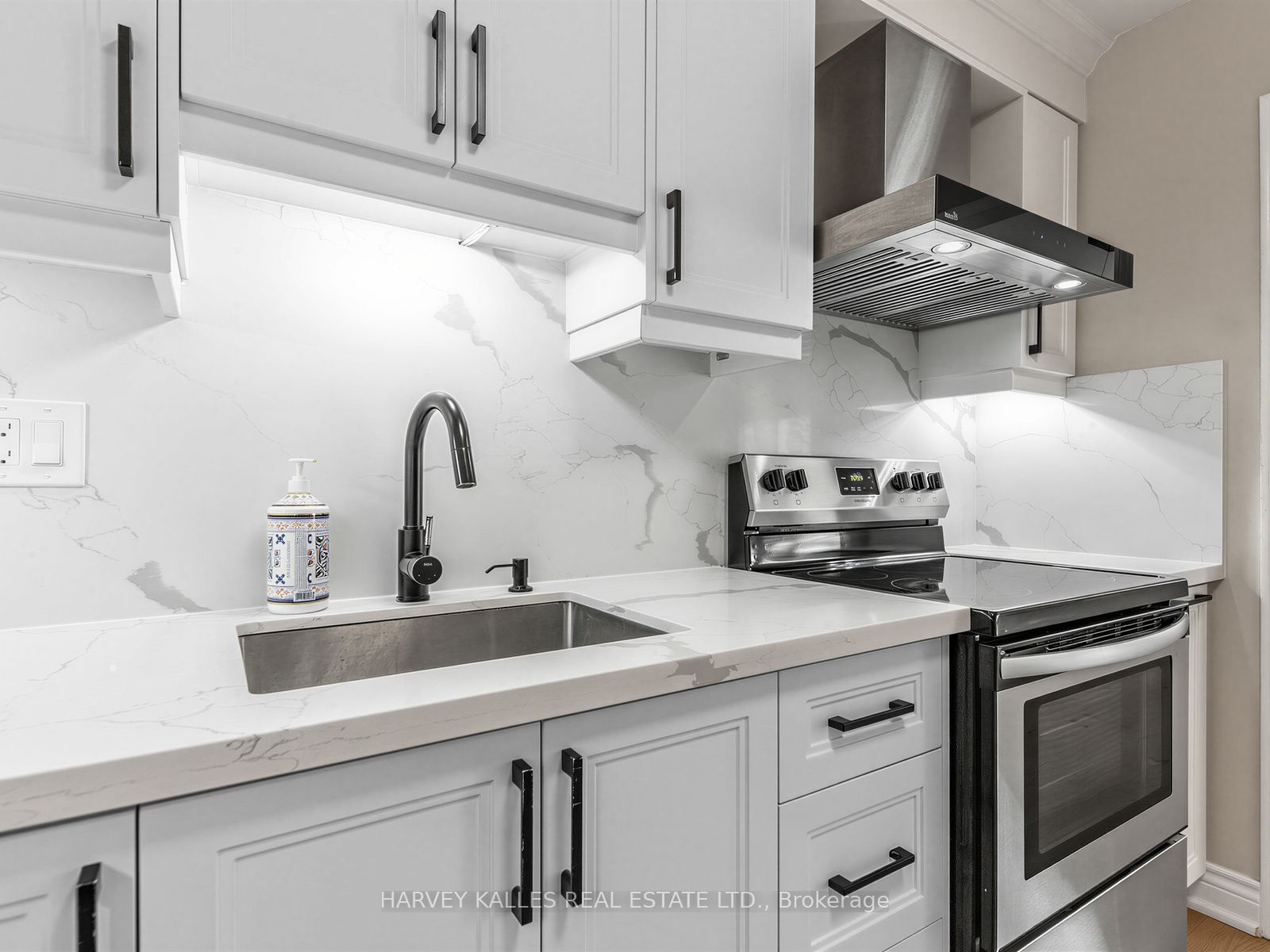 40 Blackthorn Drive Property Photo 12