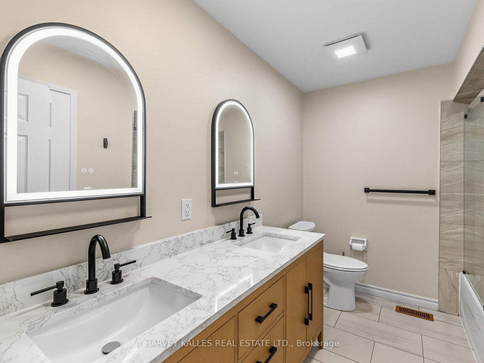 40 Blackthorn Drive Property Photo 16