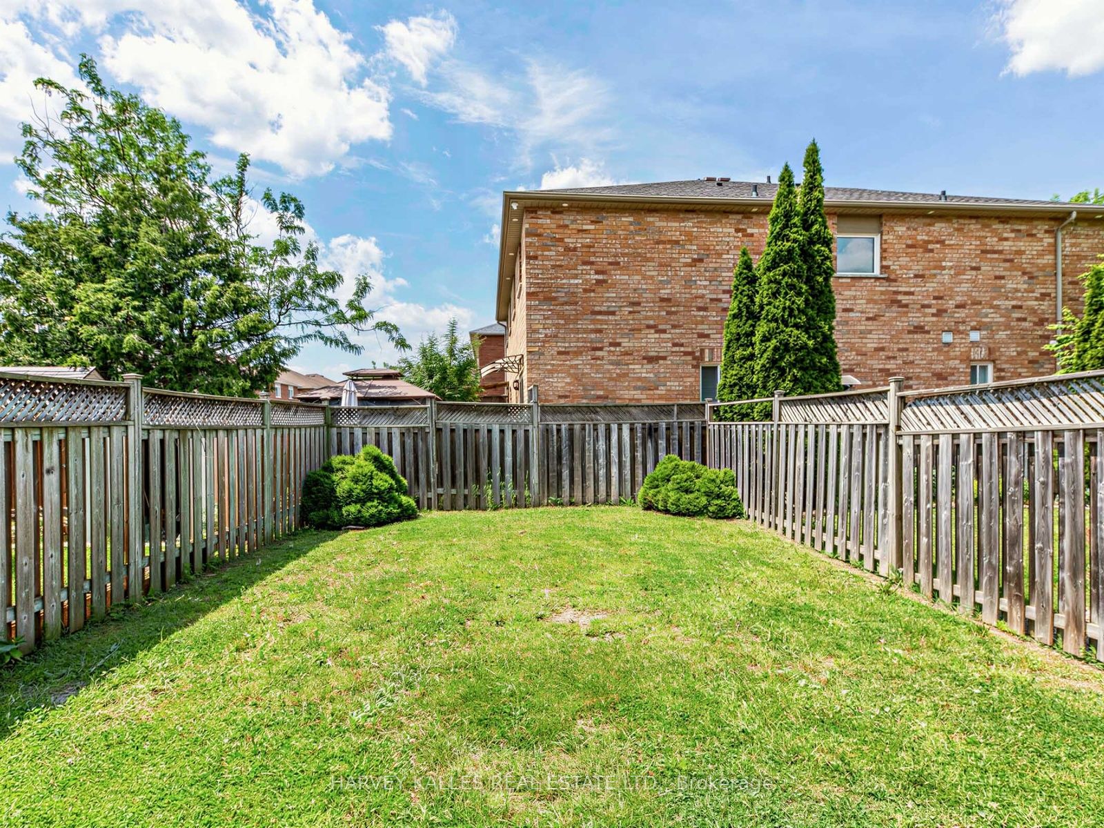 40 Blackthorn Drive Property Photo 32