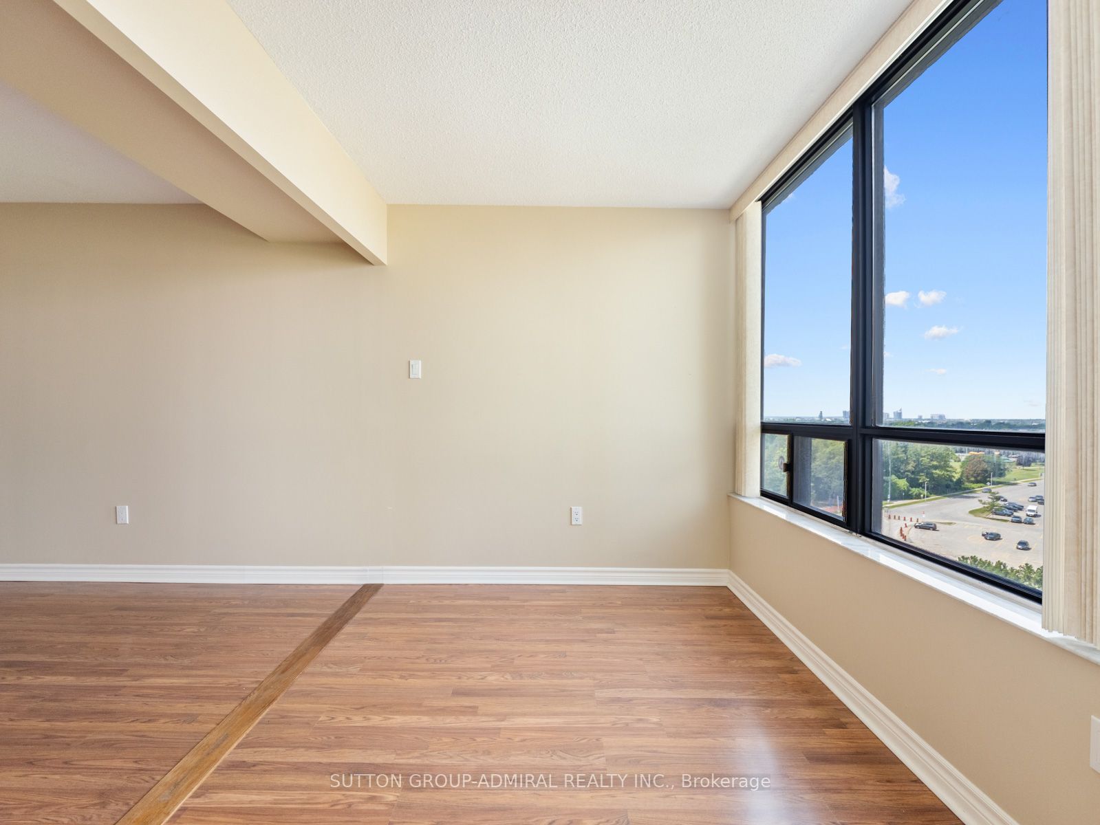 7420 Bathurst Street 1012 Property Photo 10