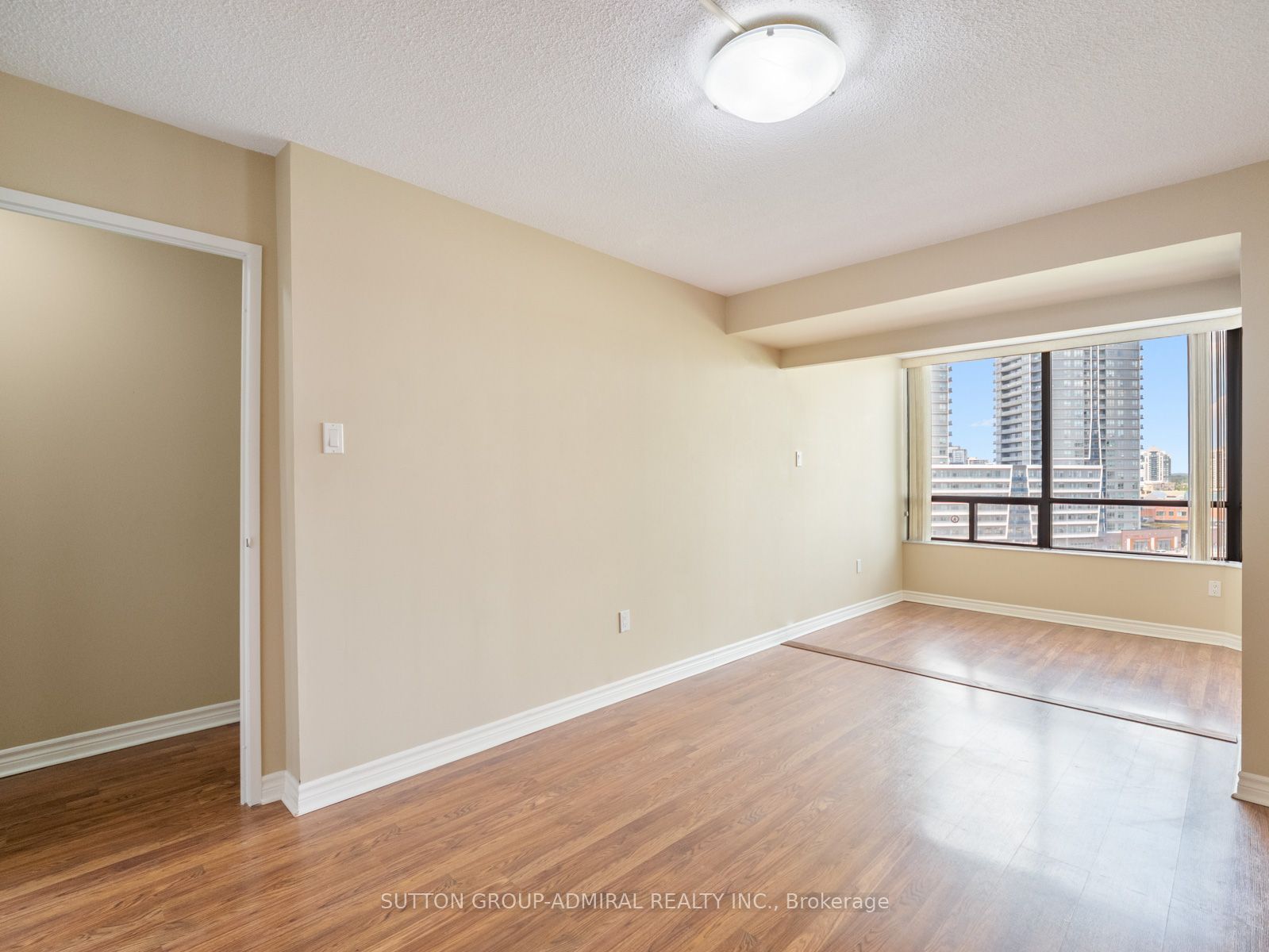 7420 Bathurst Street 1012 Property Photo 14