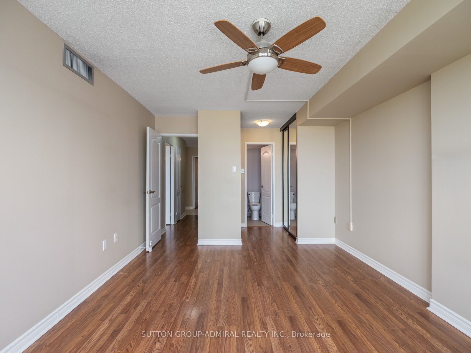 7420 Bathurst Street 1012 Property Photo 23