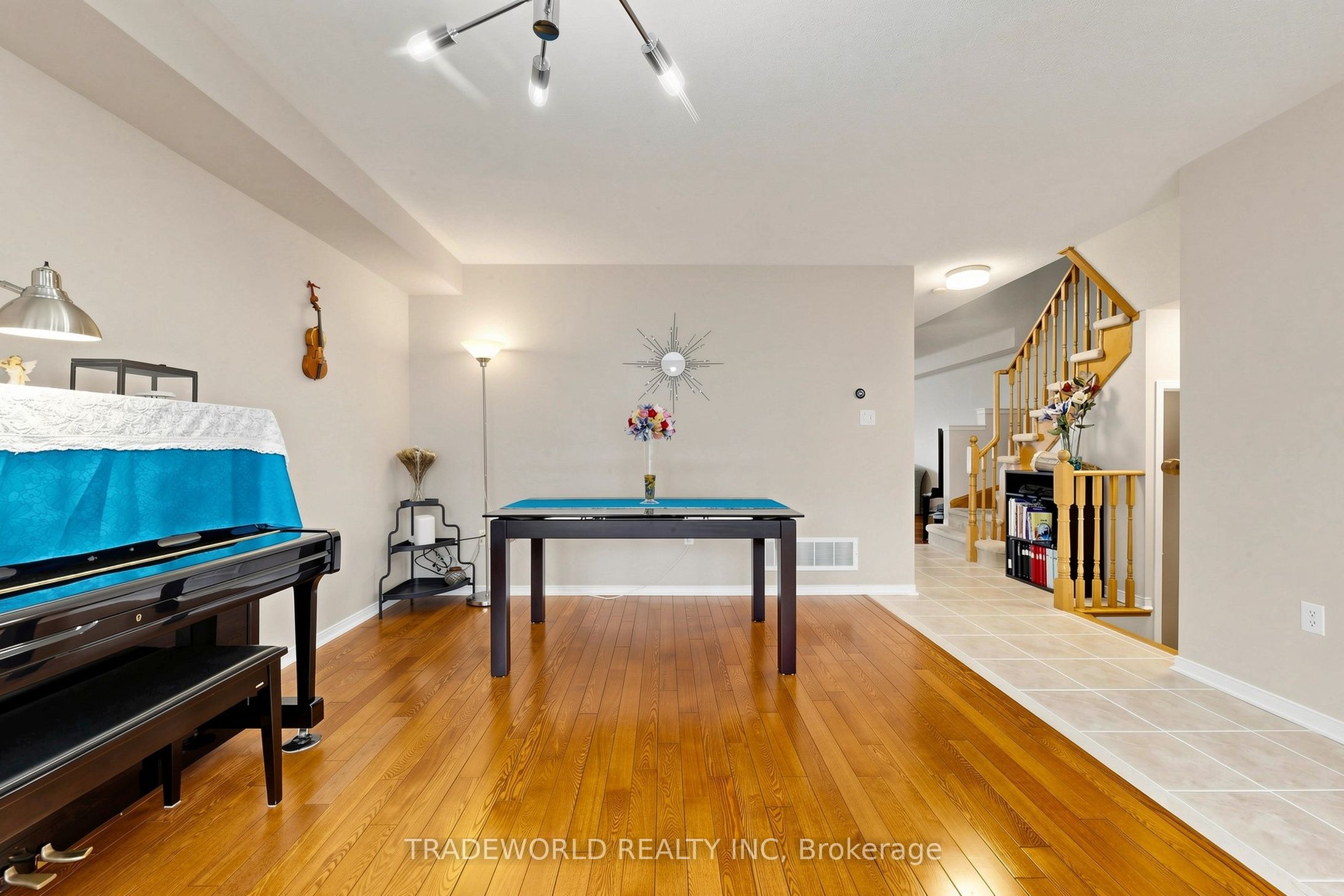 15 Kingsley Road Property Photo 7