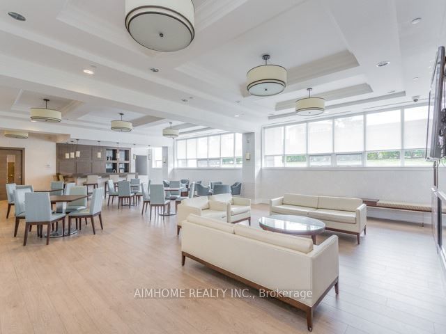 370 Highway 7 E 217 Property Photo 19