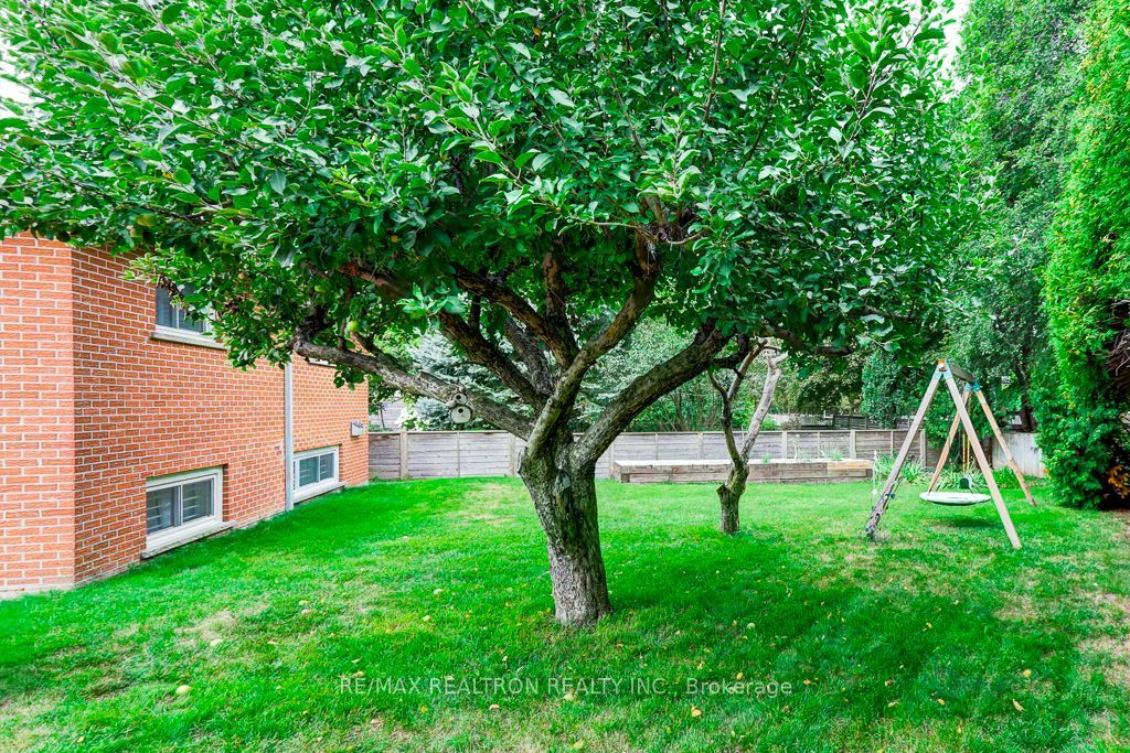 2 Captain Armstrong Lane Property Photo 39