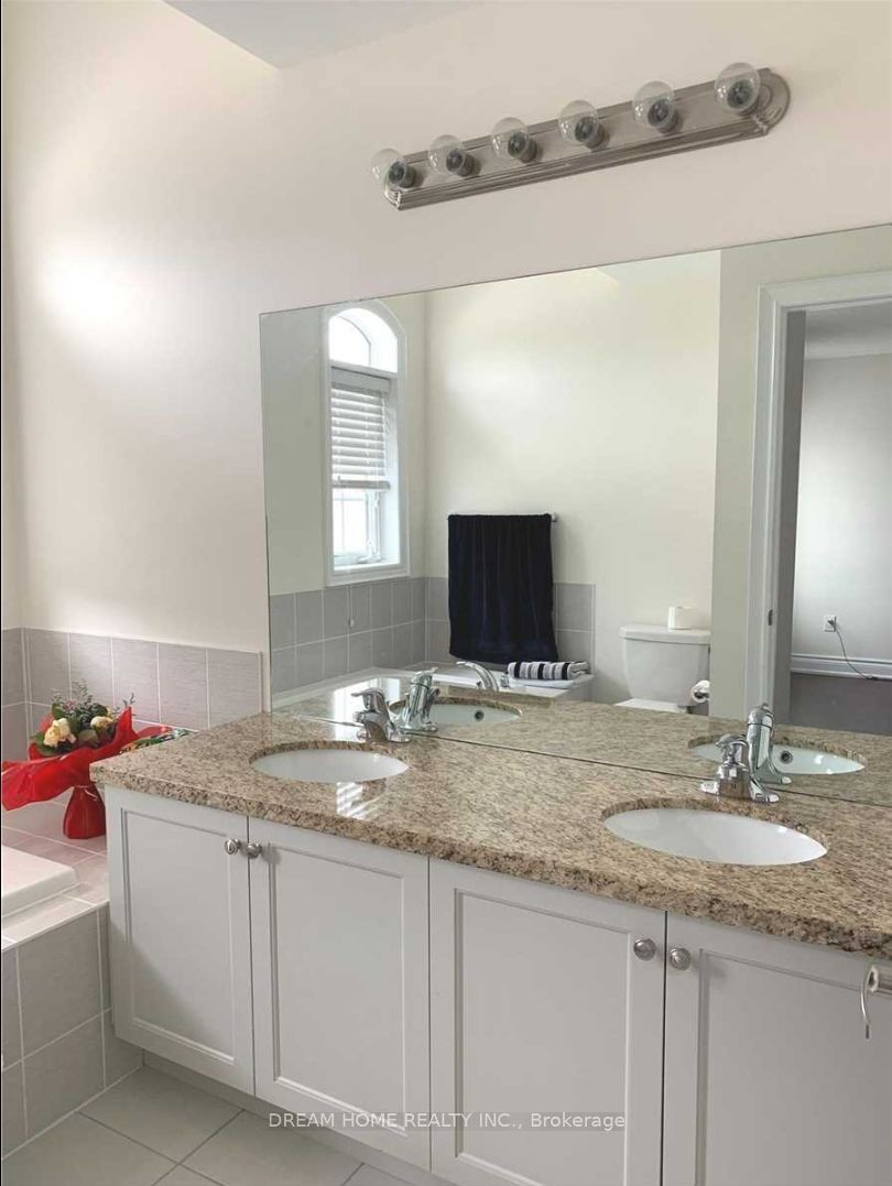 88 Mohandas Drive Property Photo 13
