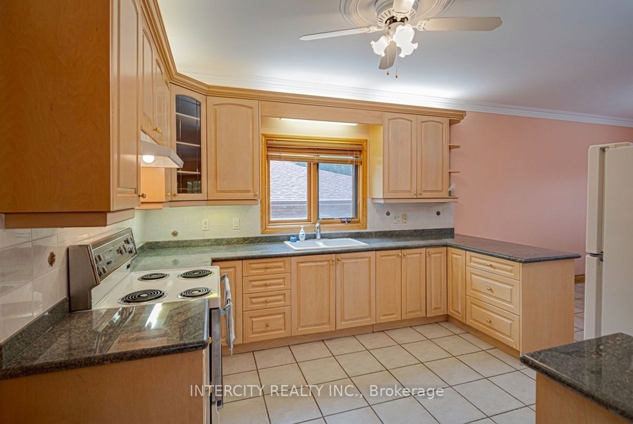42 Oak Avenue Property Photo 14