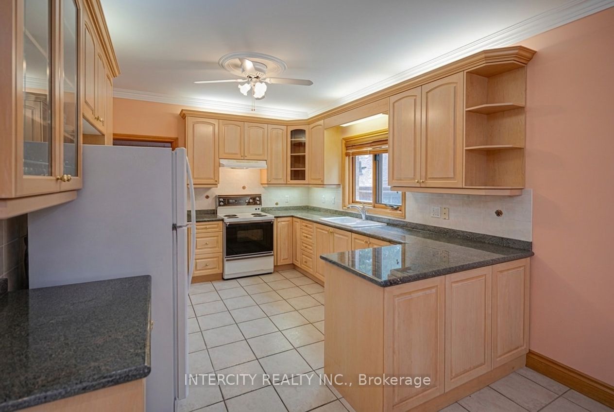 42 Oak Avenue Property Photo 16
