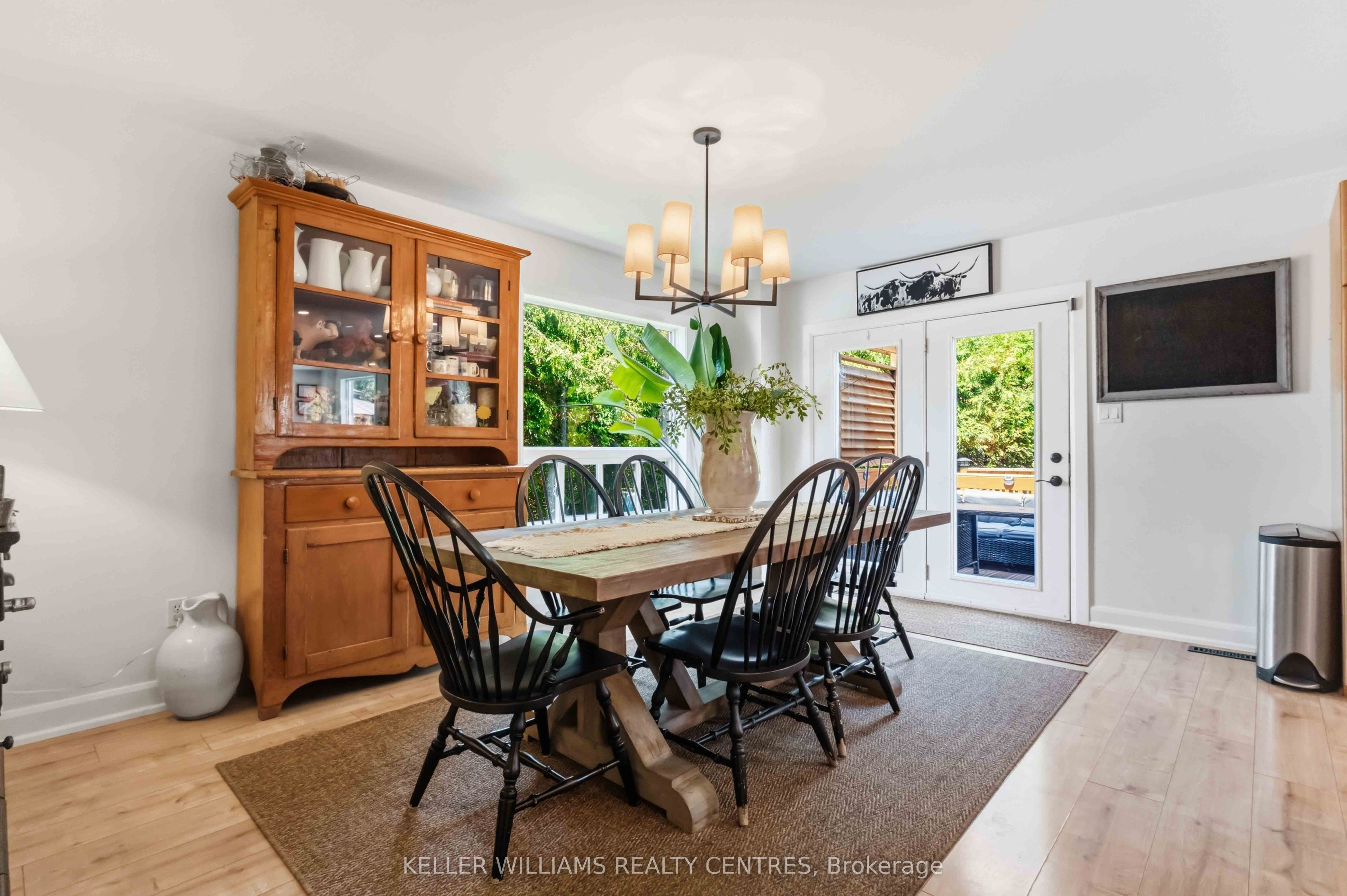 14 Centro Court Property Photo 14