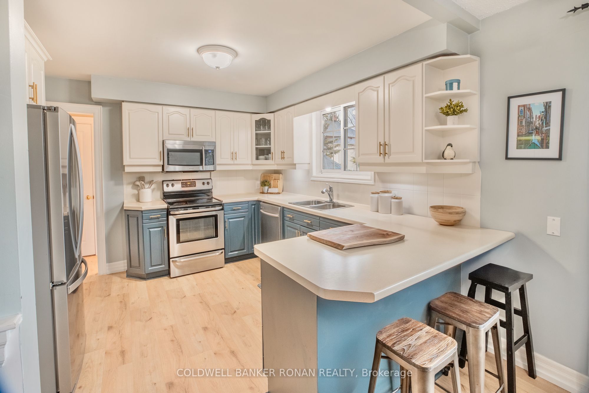 7157 5th Line Property Photo 11