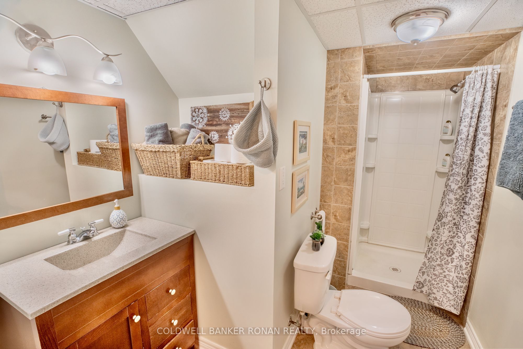 7157 5th Line Property Photo 28