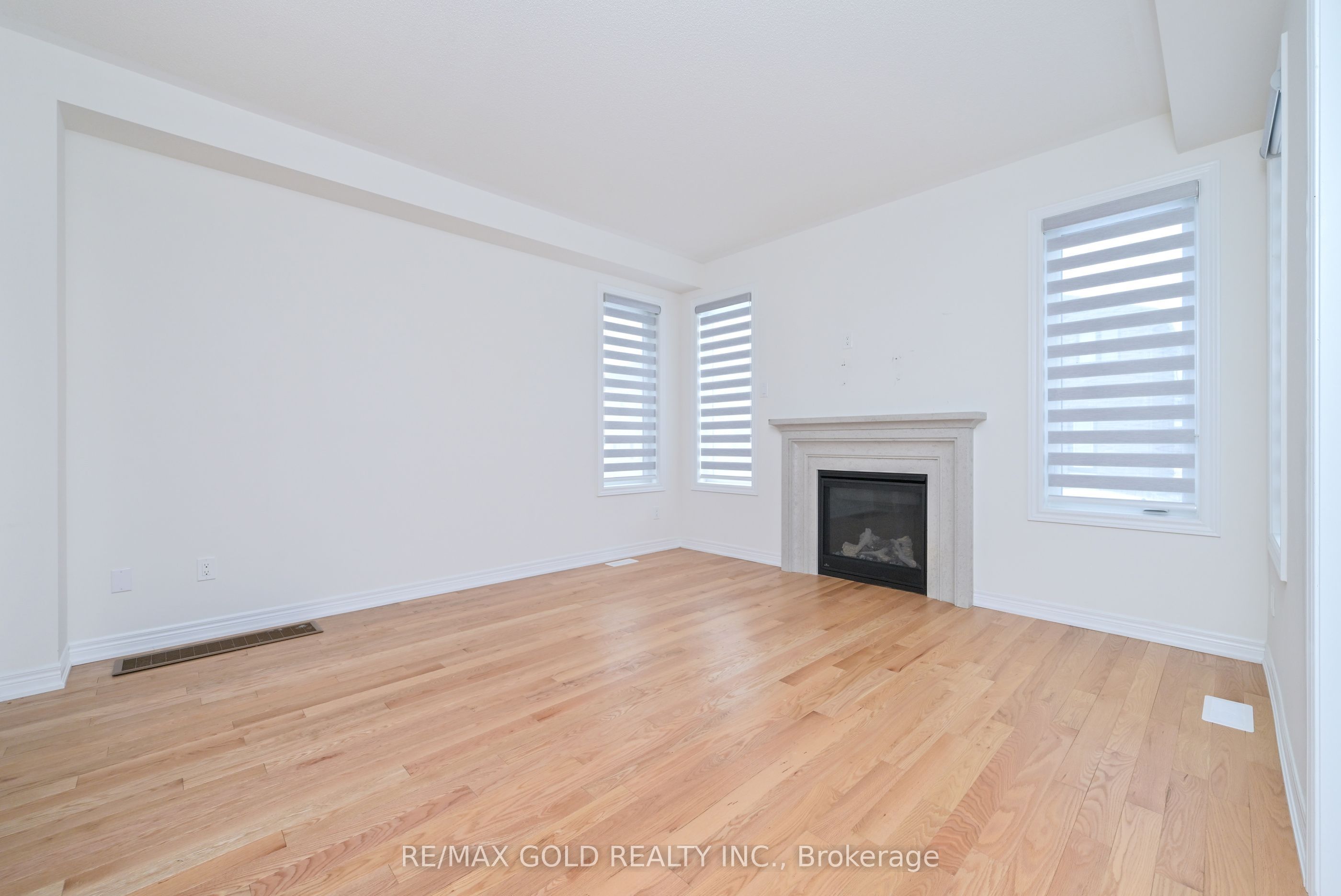 1345 Davis Loop Property Photo 7