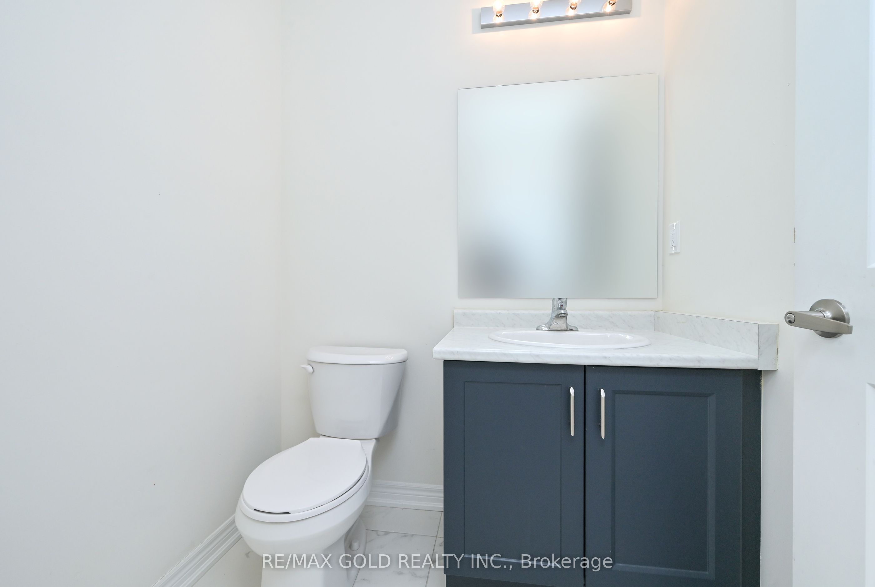 1345 Davis Loop Property Photo 16