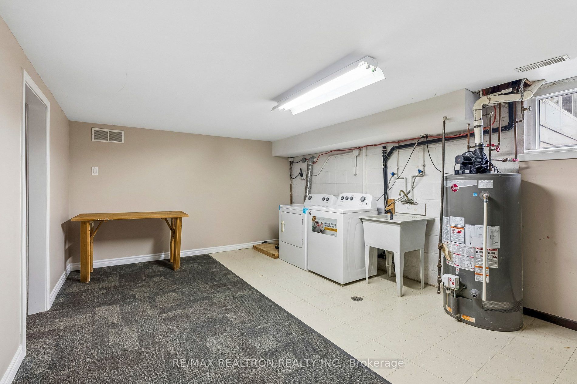 957 Janette Street Property Photo 25