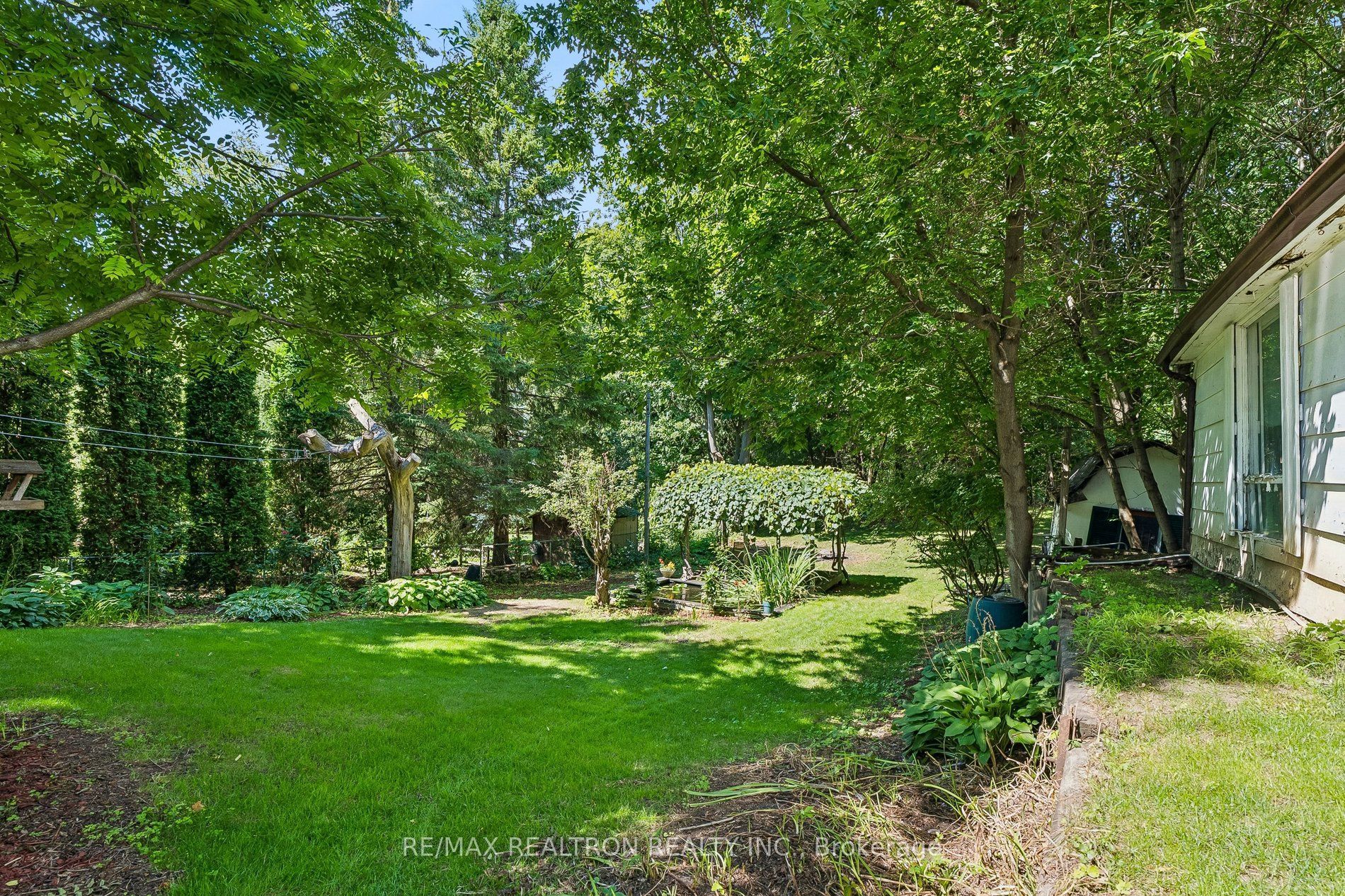 957 Janette Street Property Photo 37