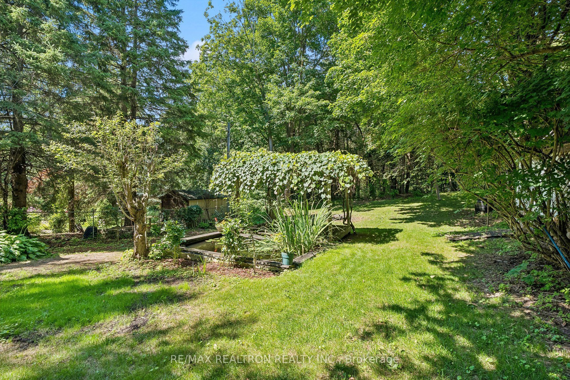 957 Janette Street Property Photo 43