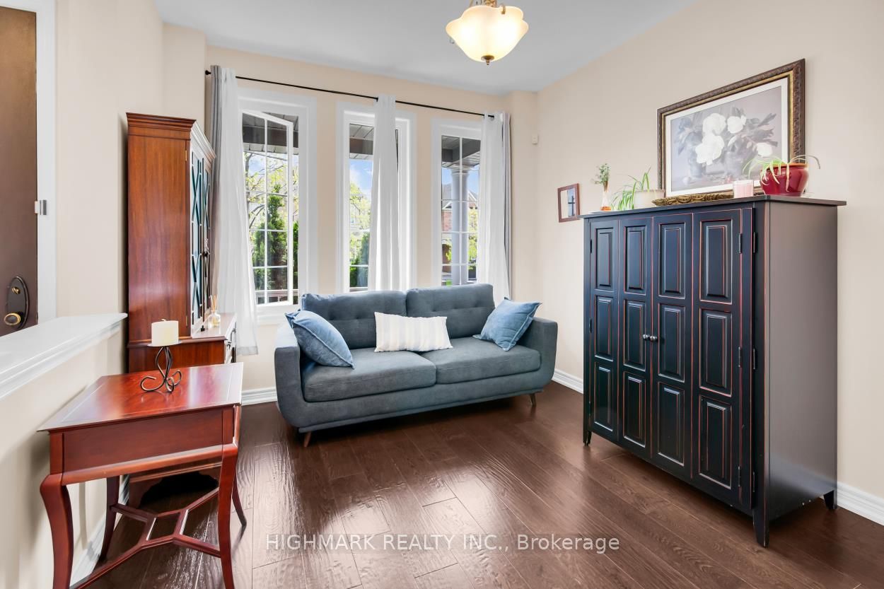 181 Emma Broadbent Court Property Photo 6