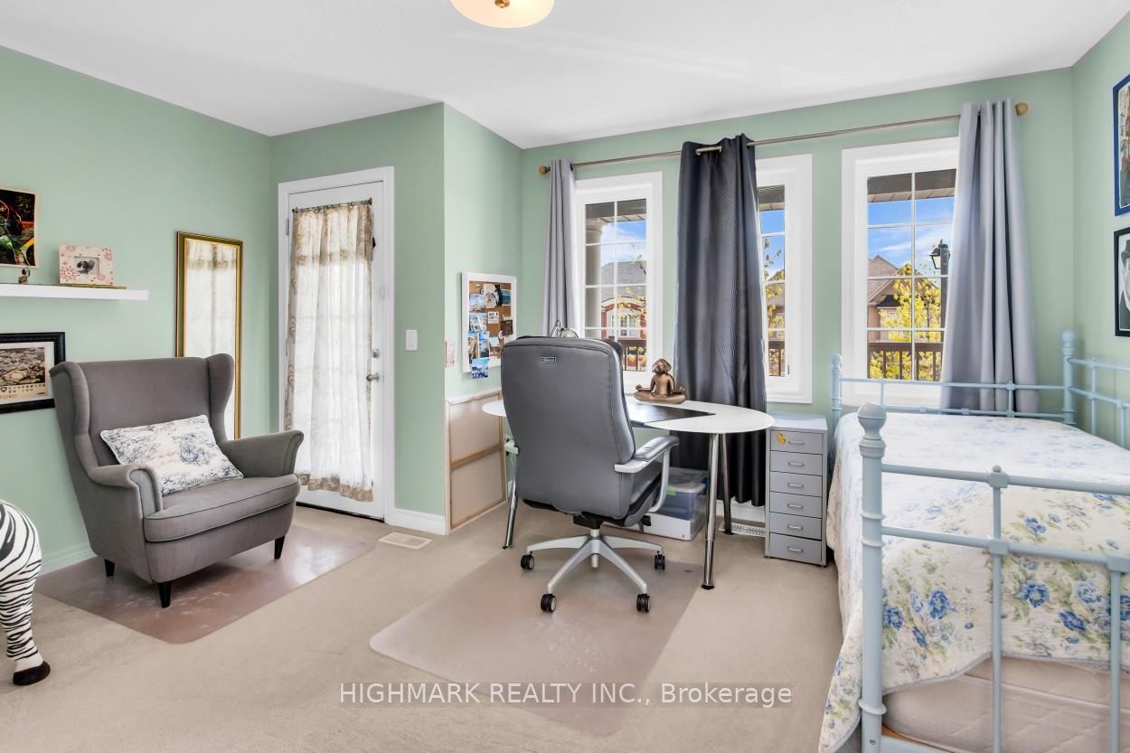 181 Emma Broadbent Court Property Photo 25
